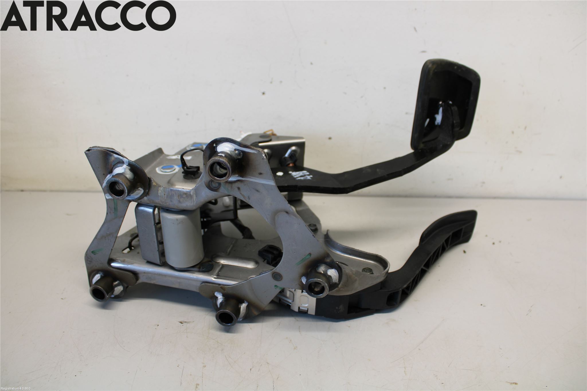 Nissan LEAF 18- Pedalsett