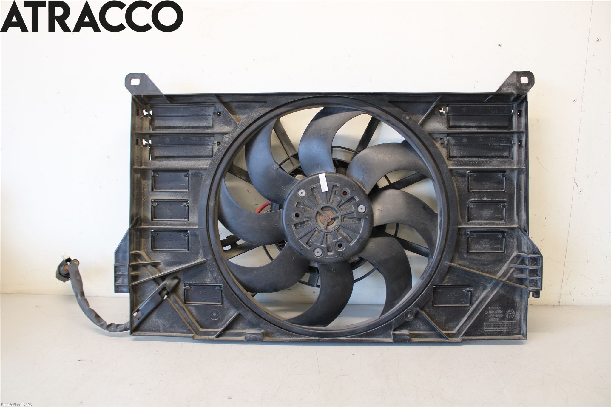 Jaguar I-PACE 18- Kjølevifte Elektrisk