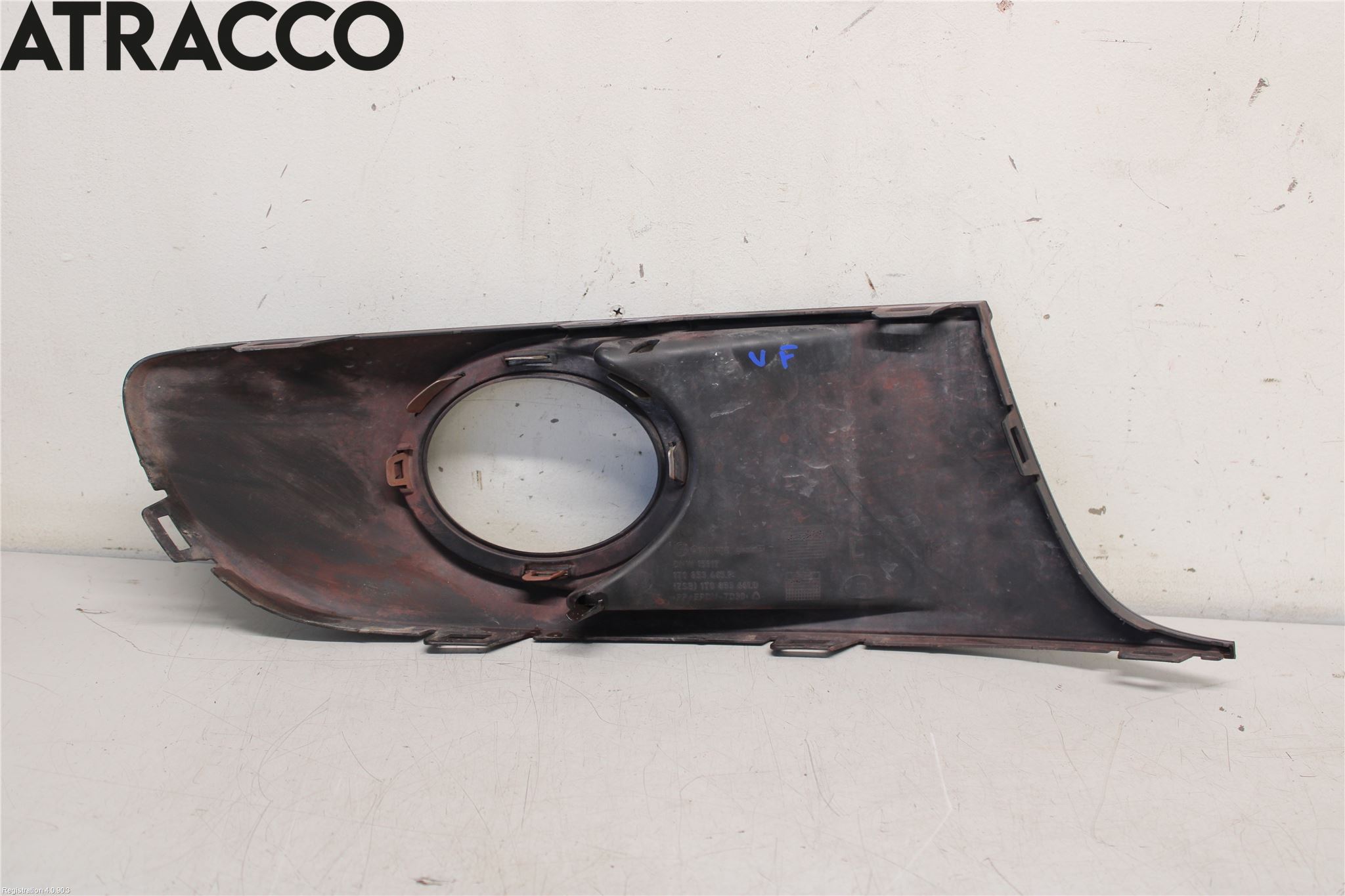 Volkswagen VW CADDY      04-10 Frontlykt Kurve-Tåkelys Ramme