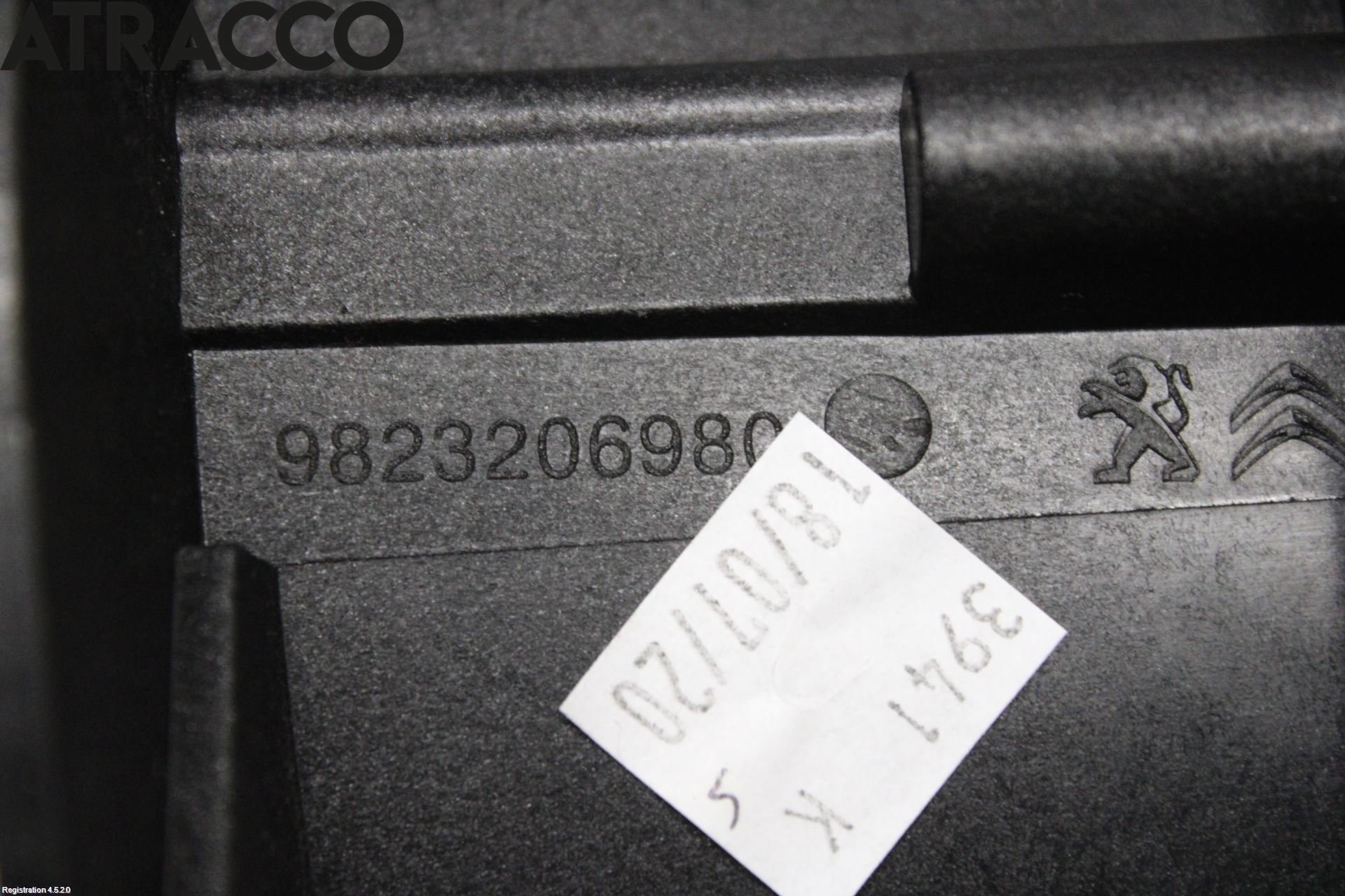 Opel CORSA F, CORSA-E 20- Innr Høyttaler