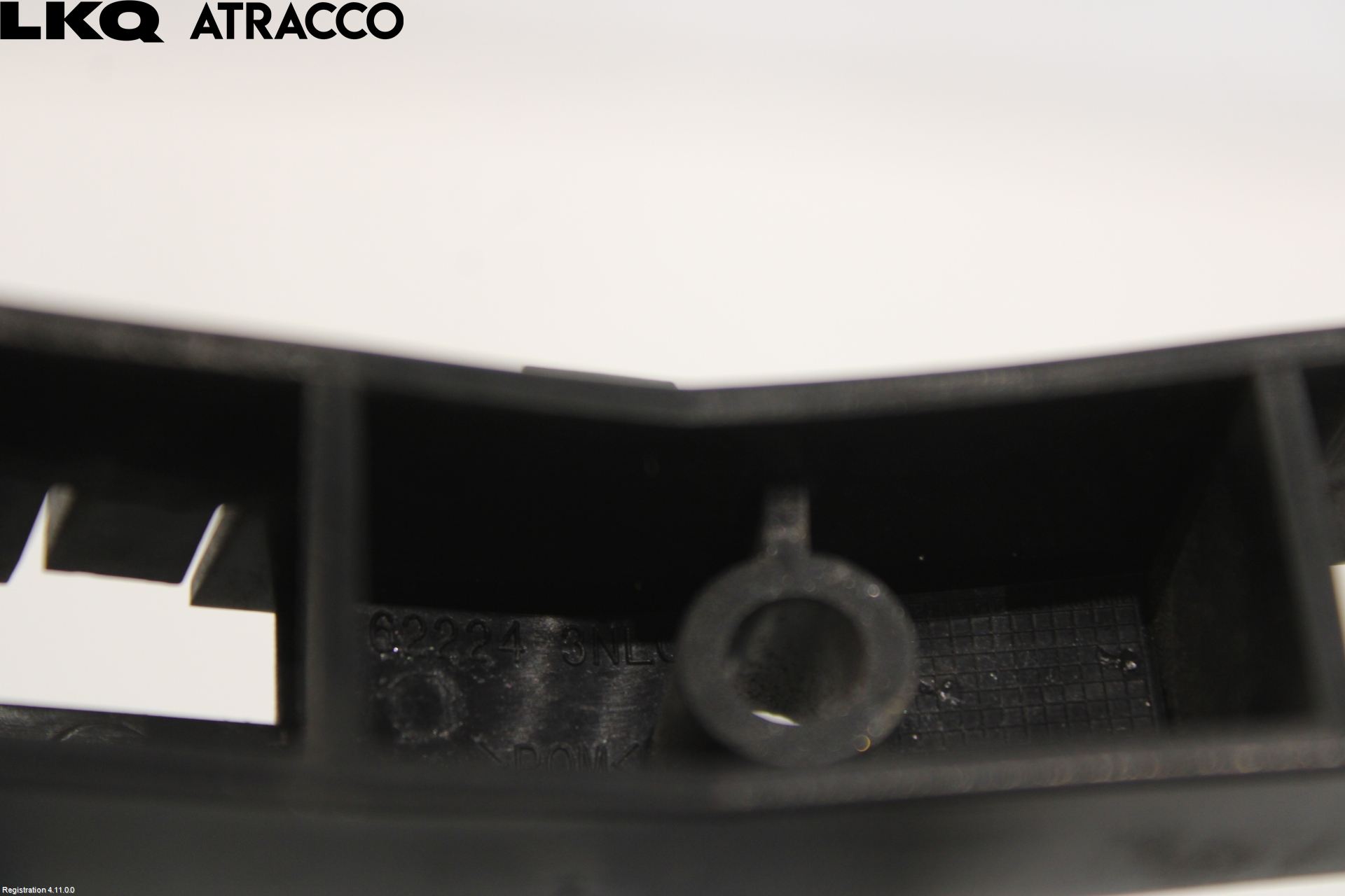 Nissan LEAF 11-17 Støtfanger Foran Feste