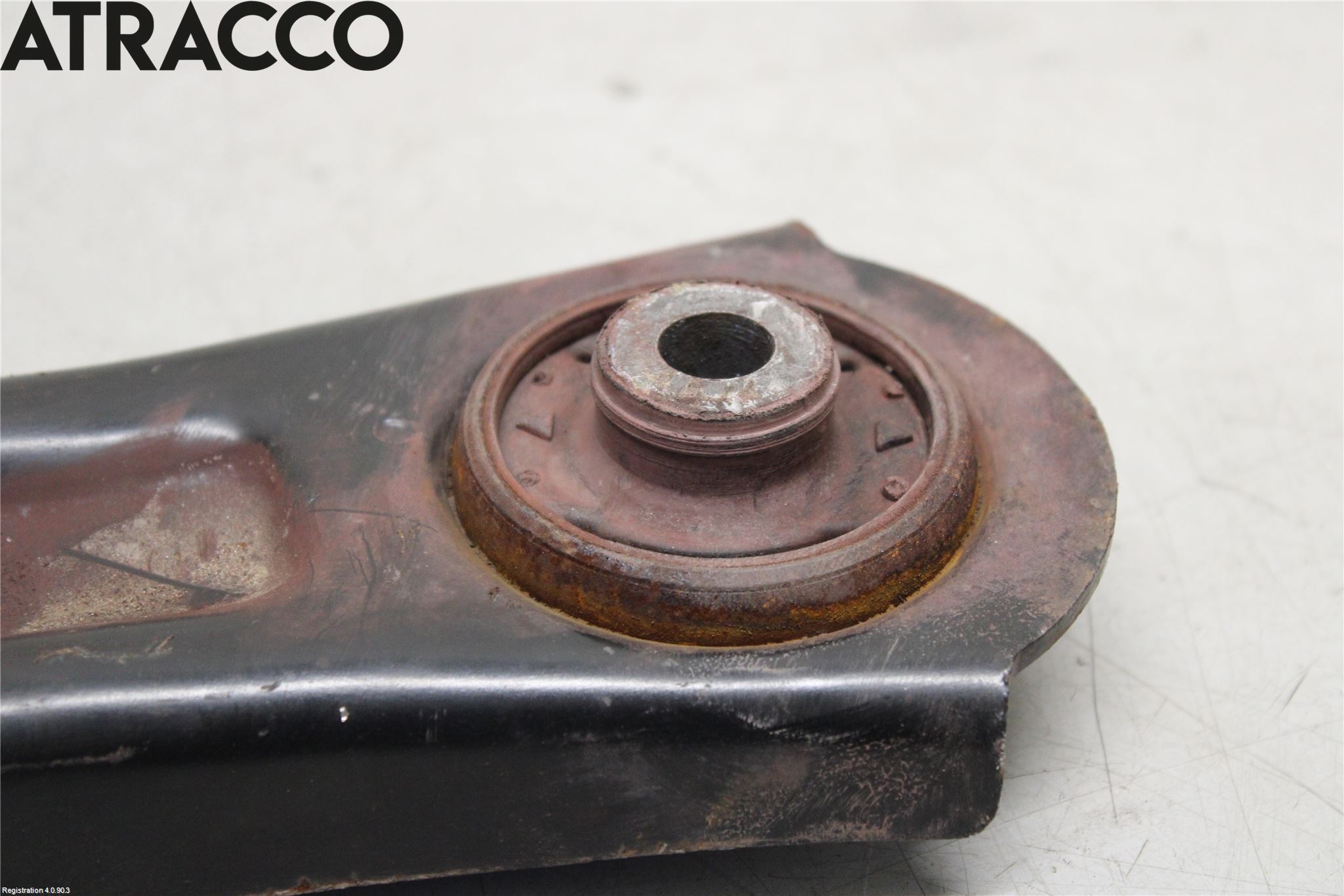 Volkswagen VW CADDY      04-10 Bærearm Foran Venstre Nedre