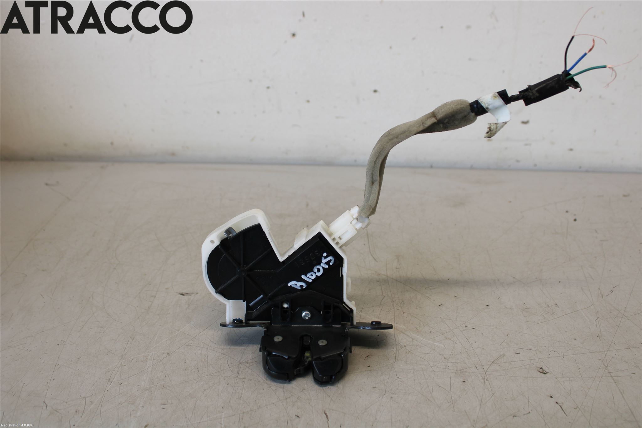 Suzuki SX4 S-CROSS 14-21 Bakluke-Lokk Låsekasse