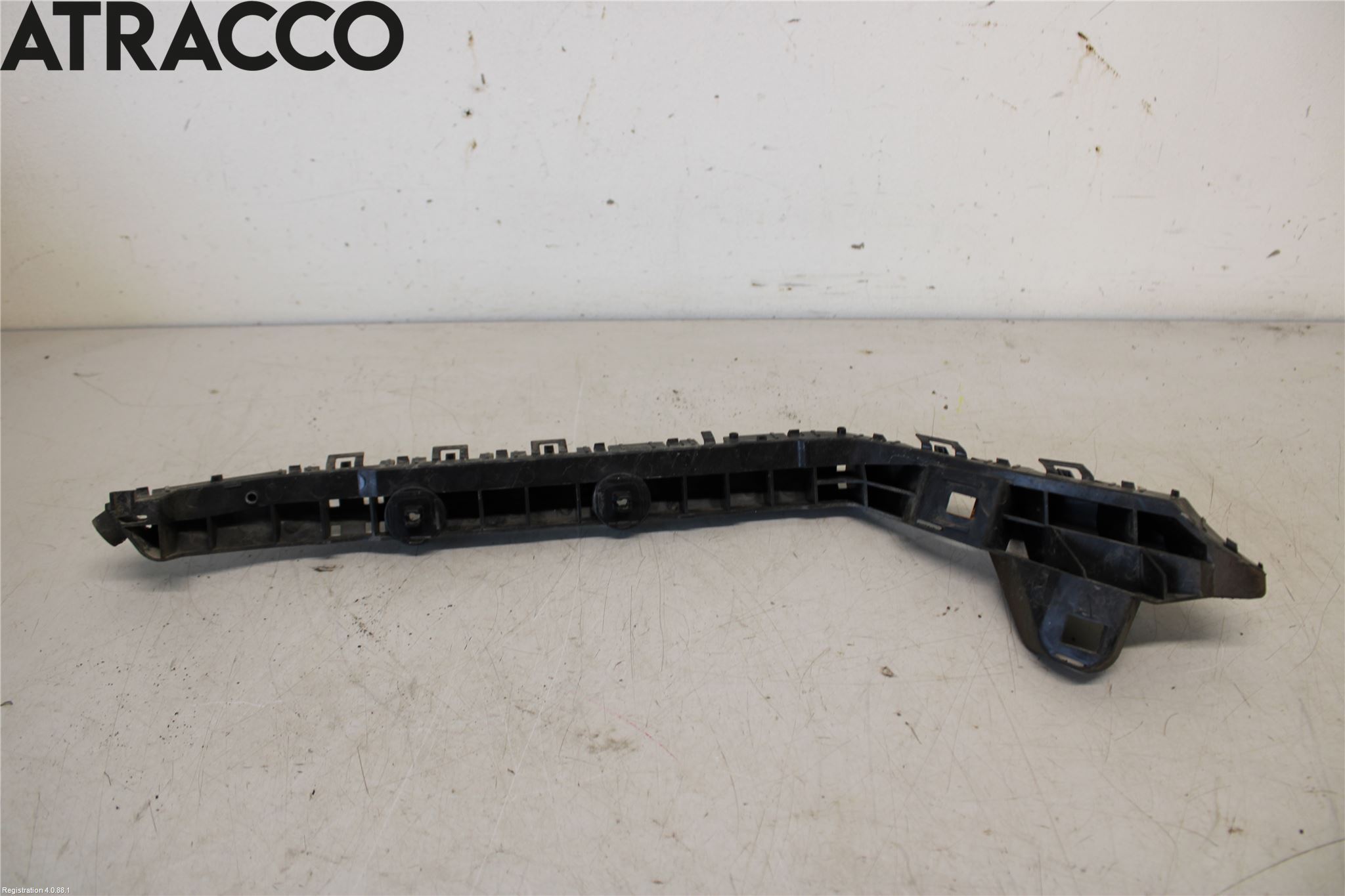 Nissan LEAF 11-17 Støtfangerfeste Bak Høyre