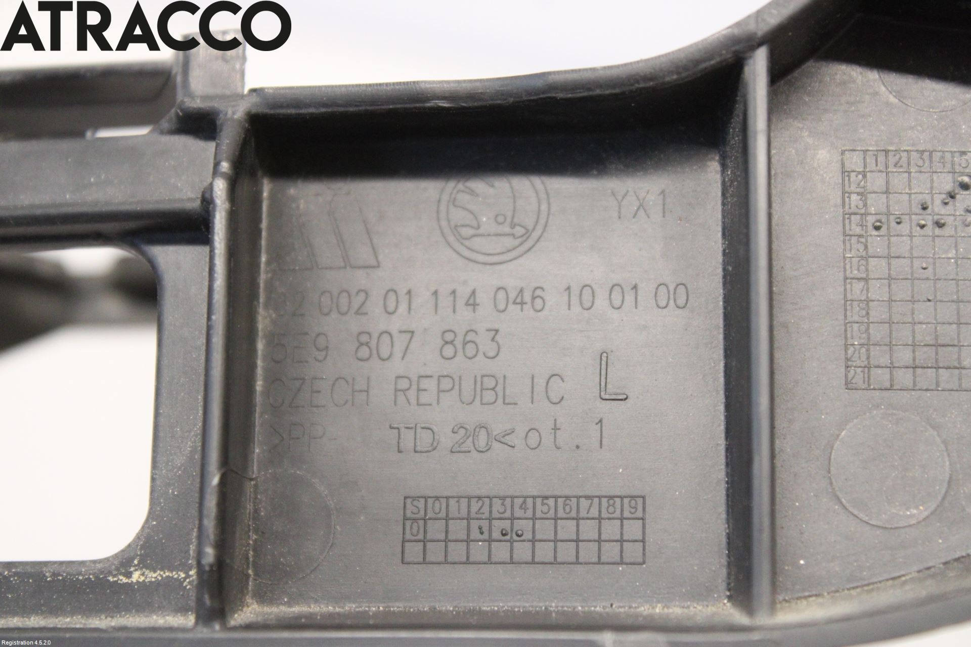 Skoda OCTAVIA (5E) 13-20 Støtfanger Bak Feste