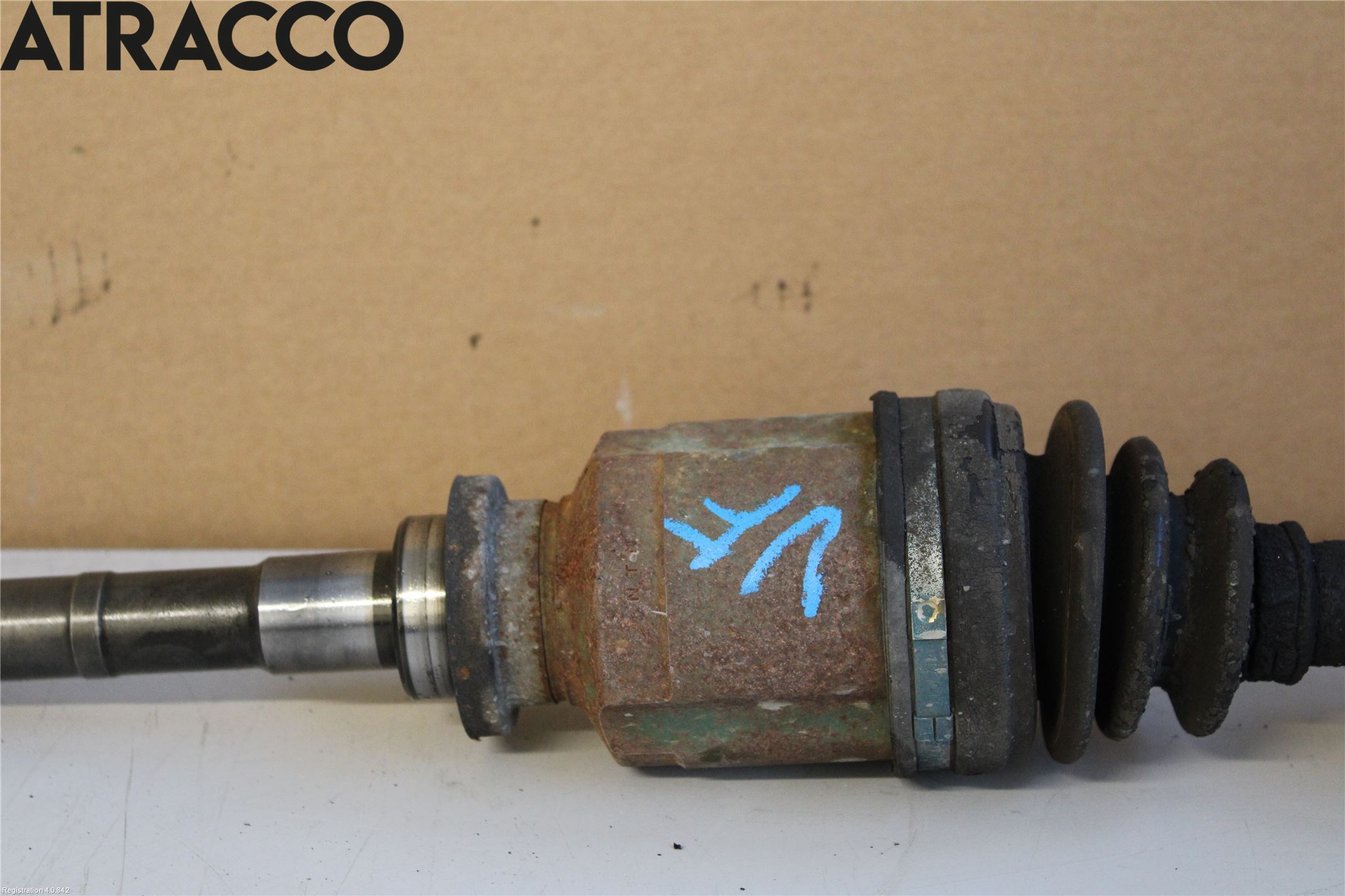 Mitsubishi OUTLANDER 01-07 Drivaksel Foran Kompl Venstre