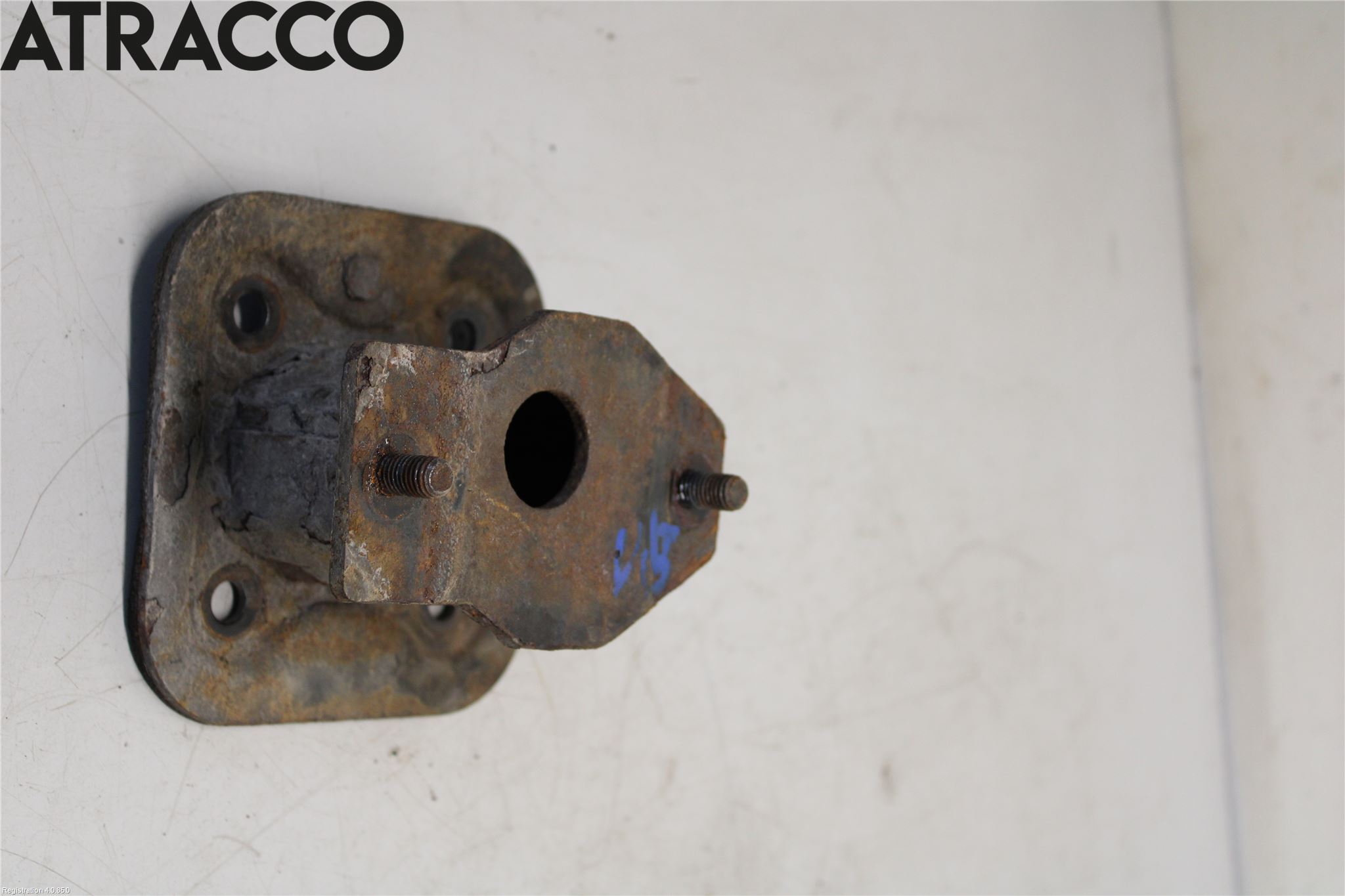 BMW 5 E60/61 Sed/Tou 02-10 Støtfanger Bak Feste