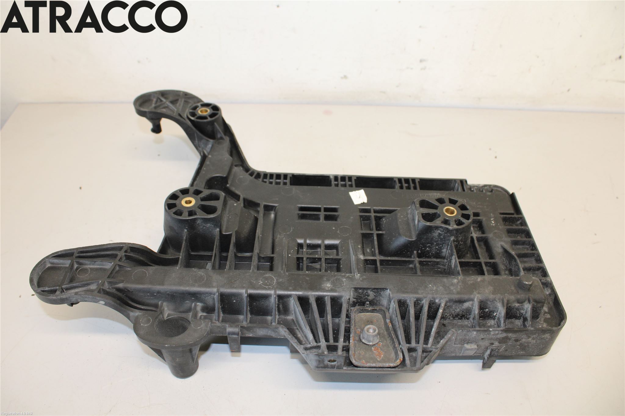 Volkswagen VW GOLF V 04-09 Batterikasse - Feste - Holder