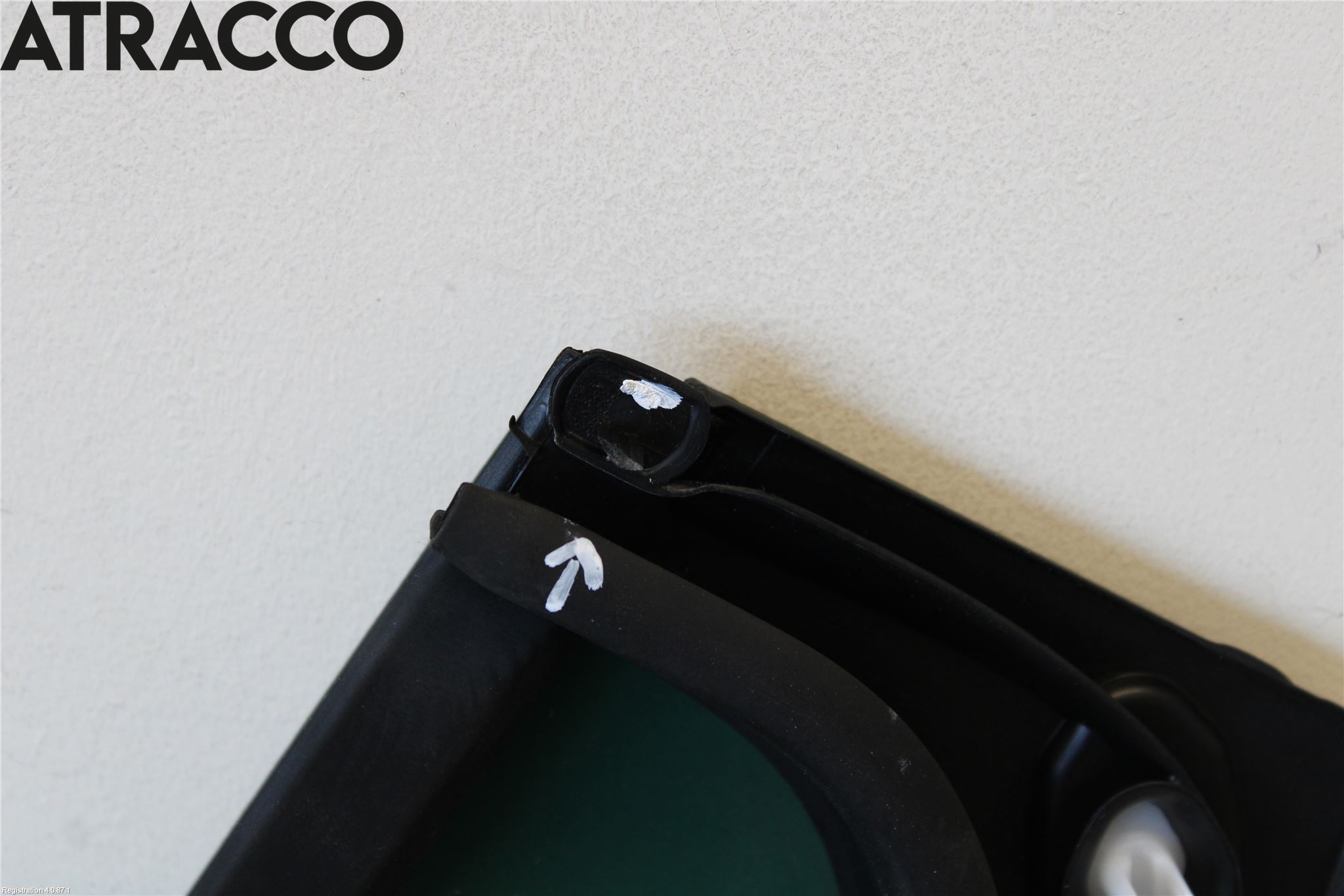 Volkswagen VW PASSAT 15-19 Dørrute Bak Høyre Trekant 4D