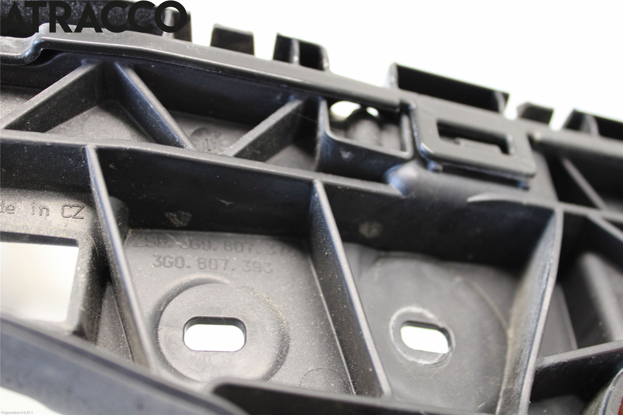 Volkswagen VW PASSAT 15-19 Støtfangerfeste Bak Venstre