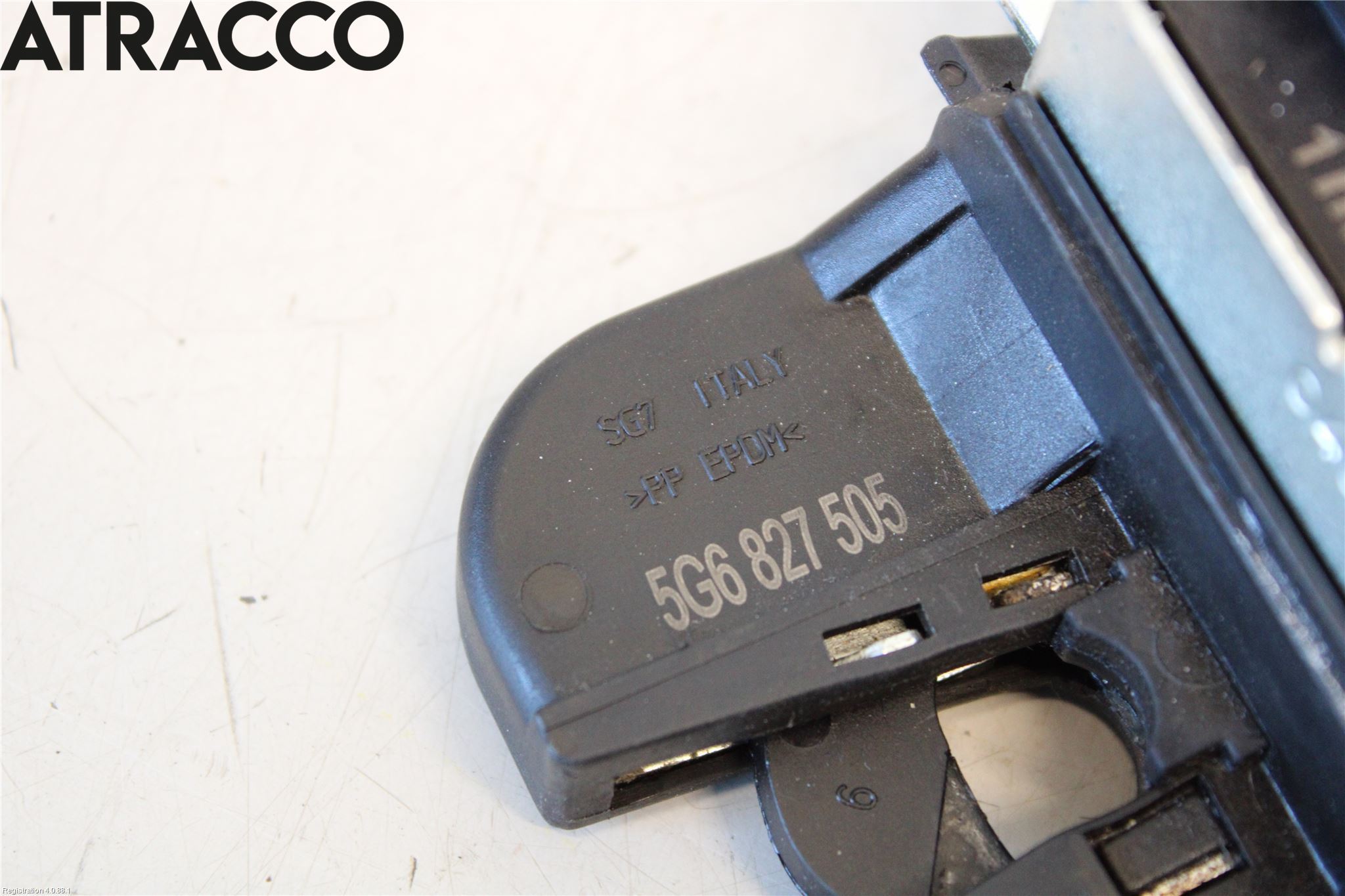 Volkswagen VW GOLF / E-GOLF VII 13-20 Bakluke-Lokk Låsekasse