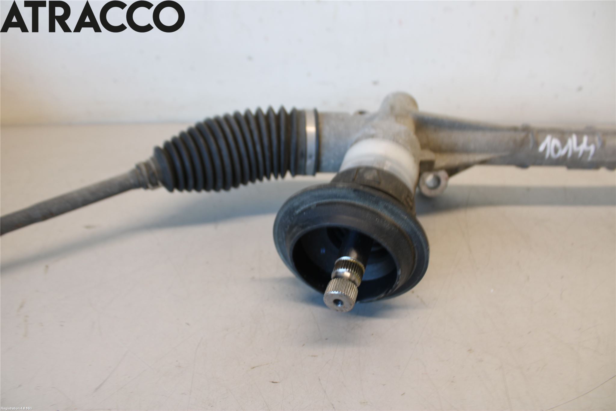 Mitsubishi OUTLANDER 13-21 Servo Snekke - Tannstang