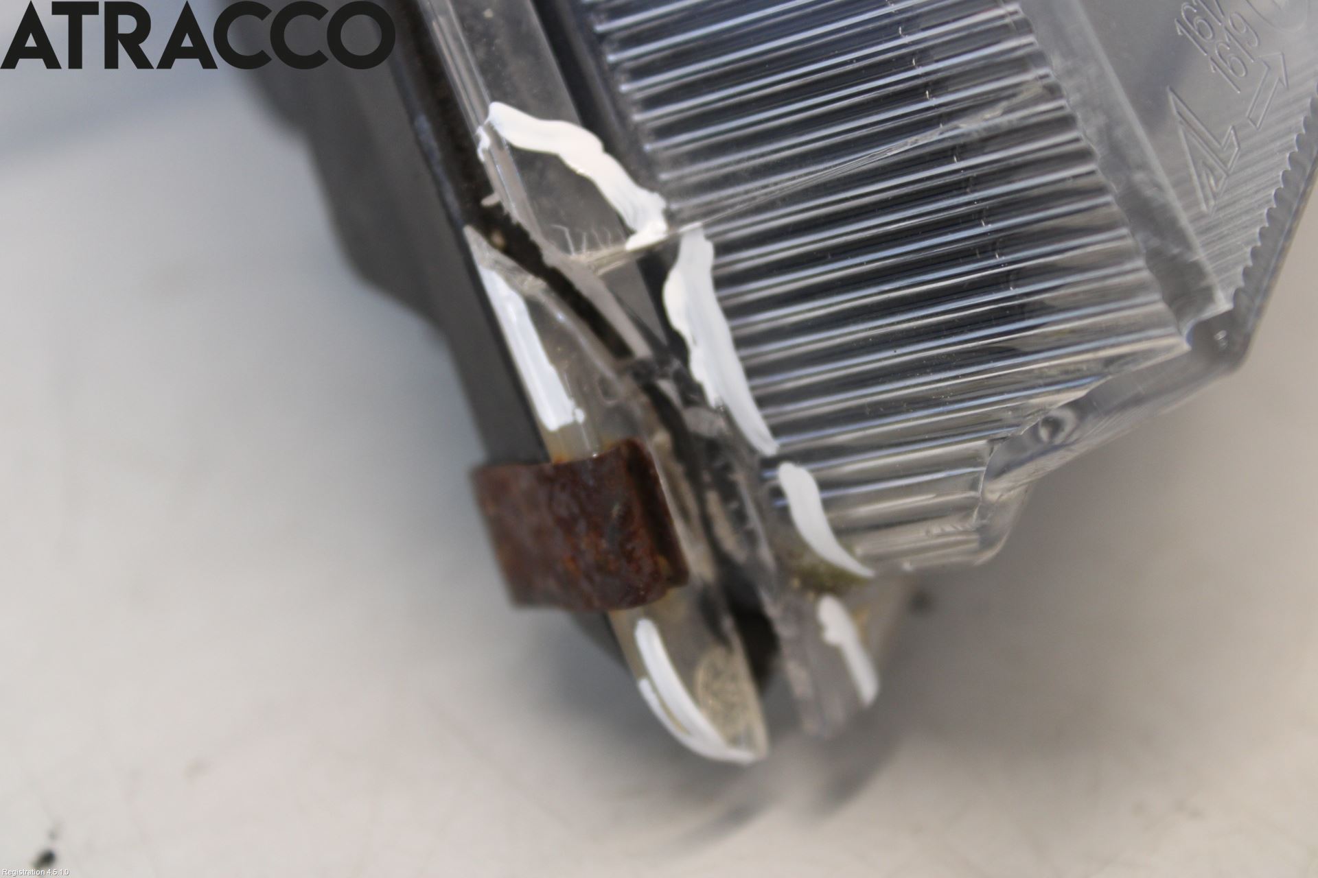 Mitsubishi COLT   04-08 Frontlykt Venstre