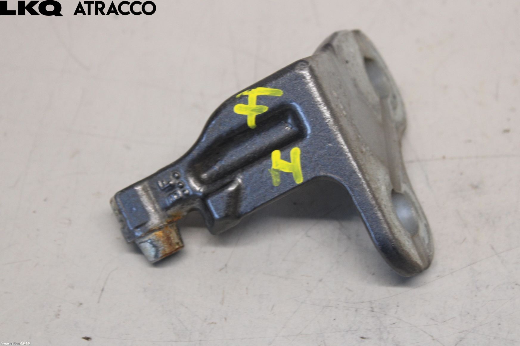 Jaguar XE (X760) 15-24 Dørhengsel