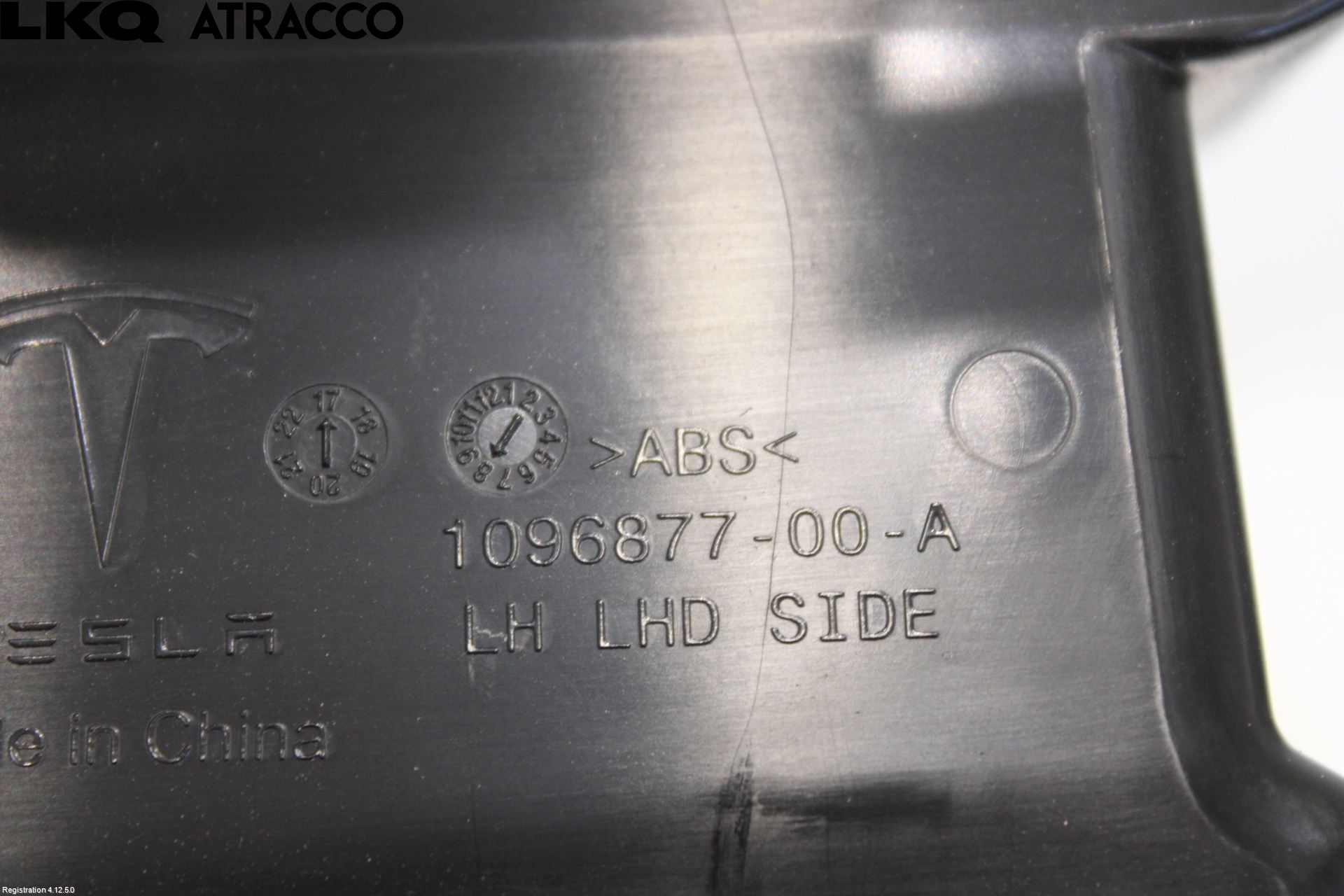 Tesla MODEL S 13- Dashbord Kanal - Dyse