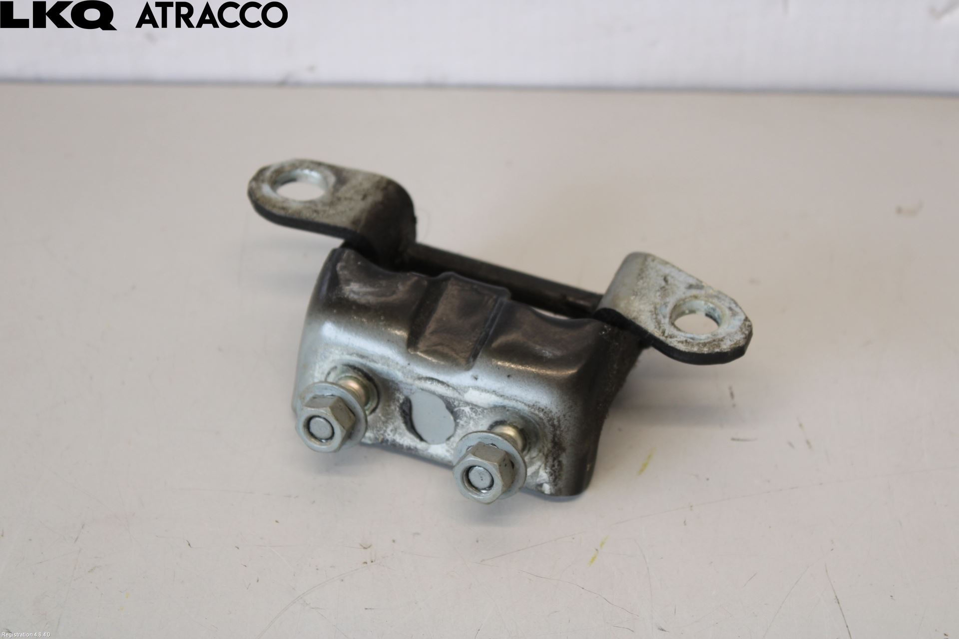 Nissan QASHQAI 10-14 Dørhengsel