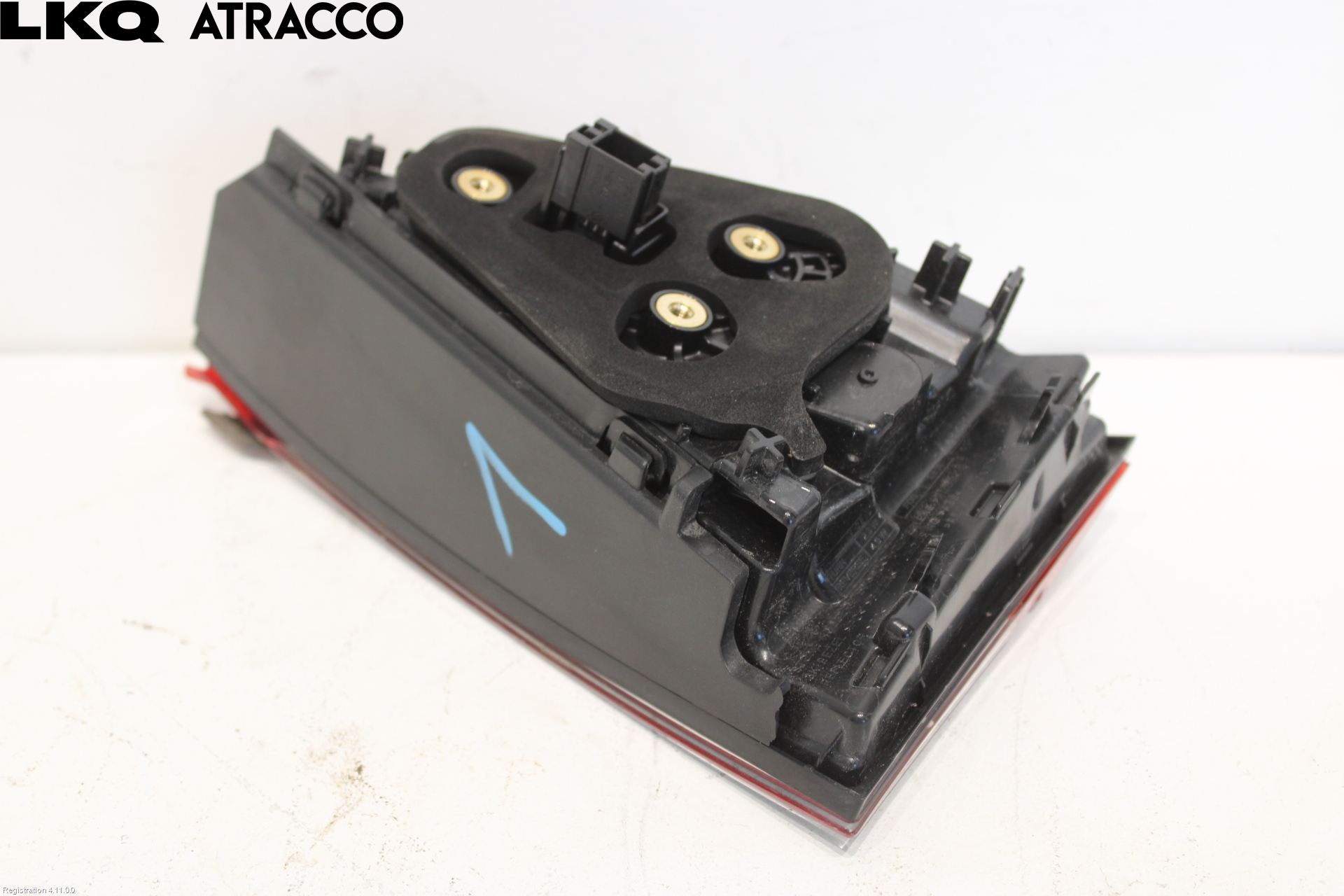 Skoda SUPERB 16-24 Baklykt Venstre  På Luke(Indre