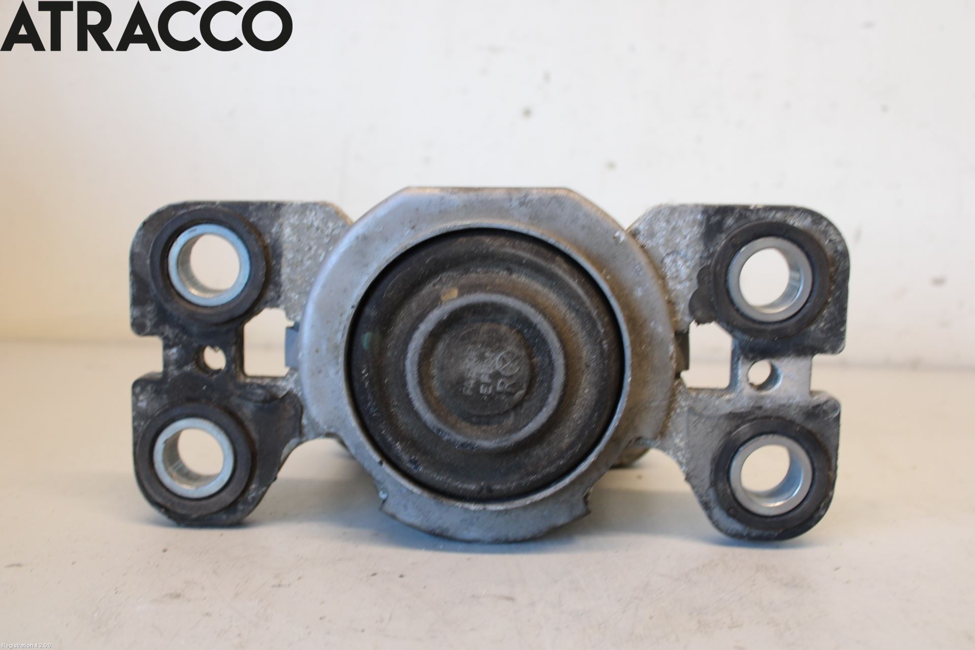 Volvo XC70 08-13 Motor Feste Gummi