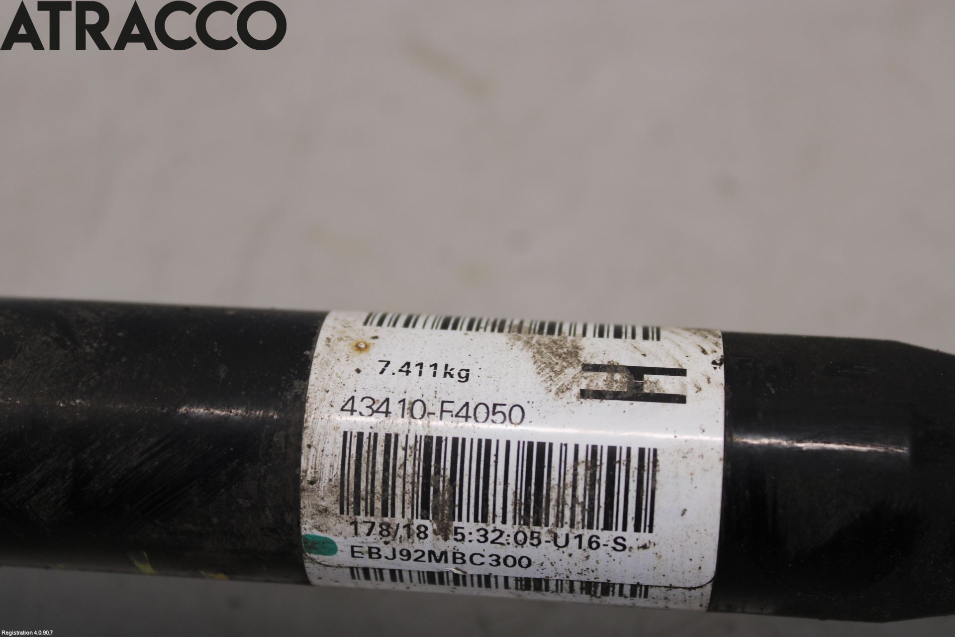 Toyota C-HR 16-23 Drivaksel Foran Kompl Høyre