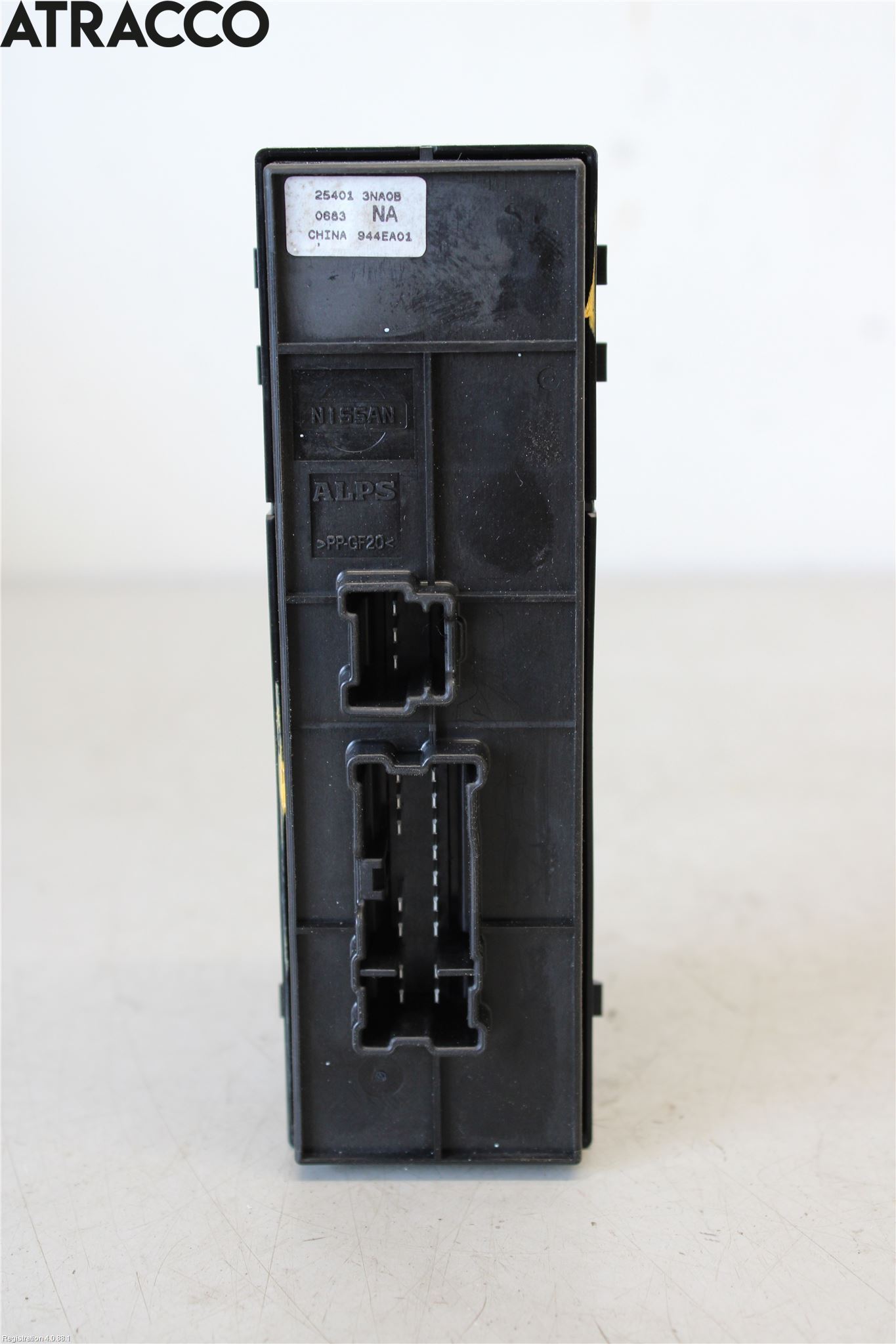 Nissan LEAF 11-17 Bryter Vindusheis