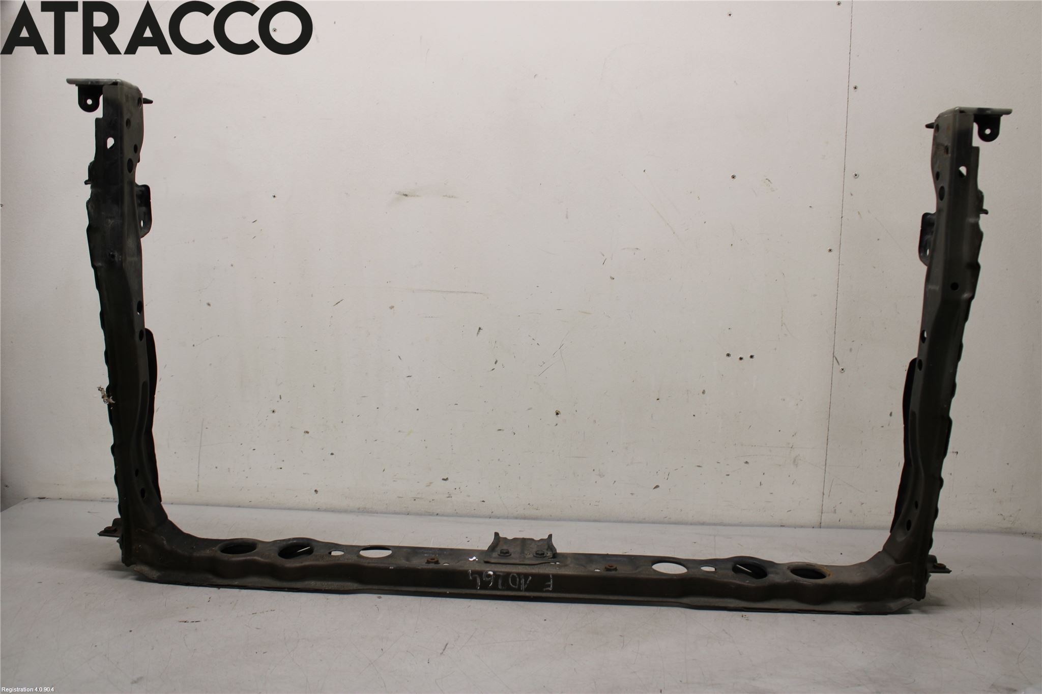 Lexus CT 200h Radiator Feste - Ramme - Bjelk