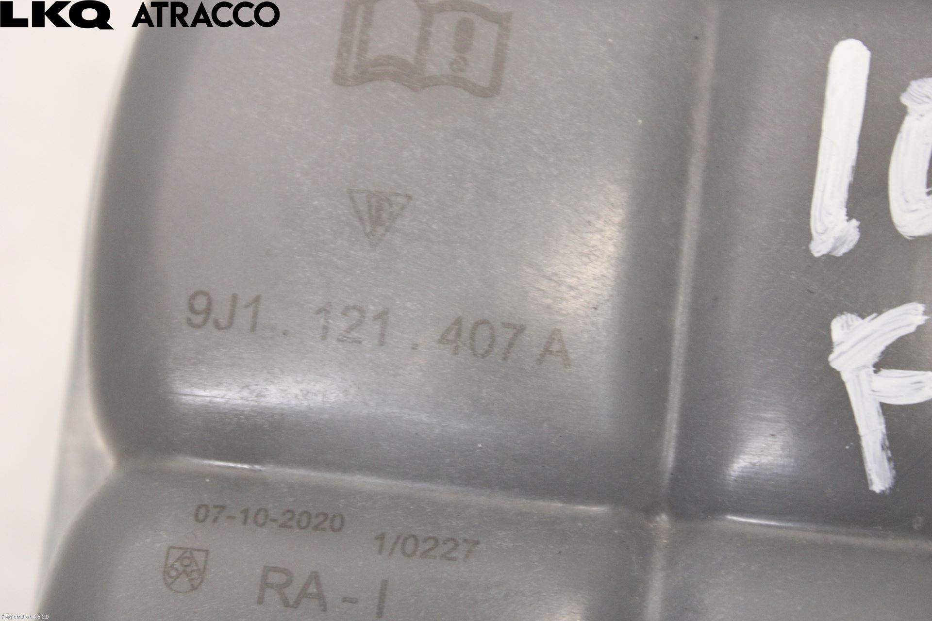 Porsche TAYCAN 20- Ekspansjonstank