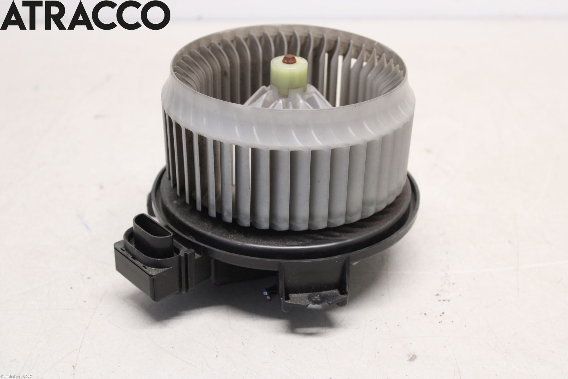 Toyota YARIS XP130 12-14 Varmeapparat Viftemotor