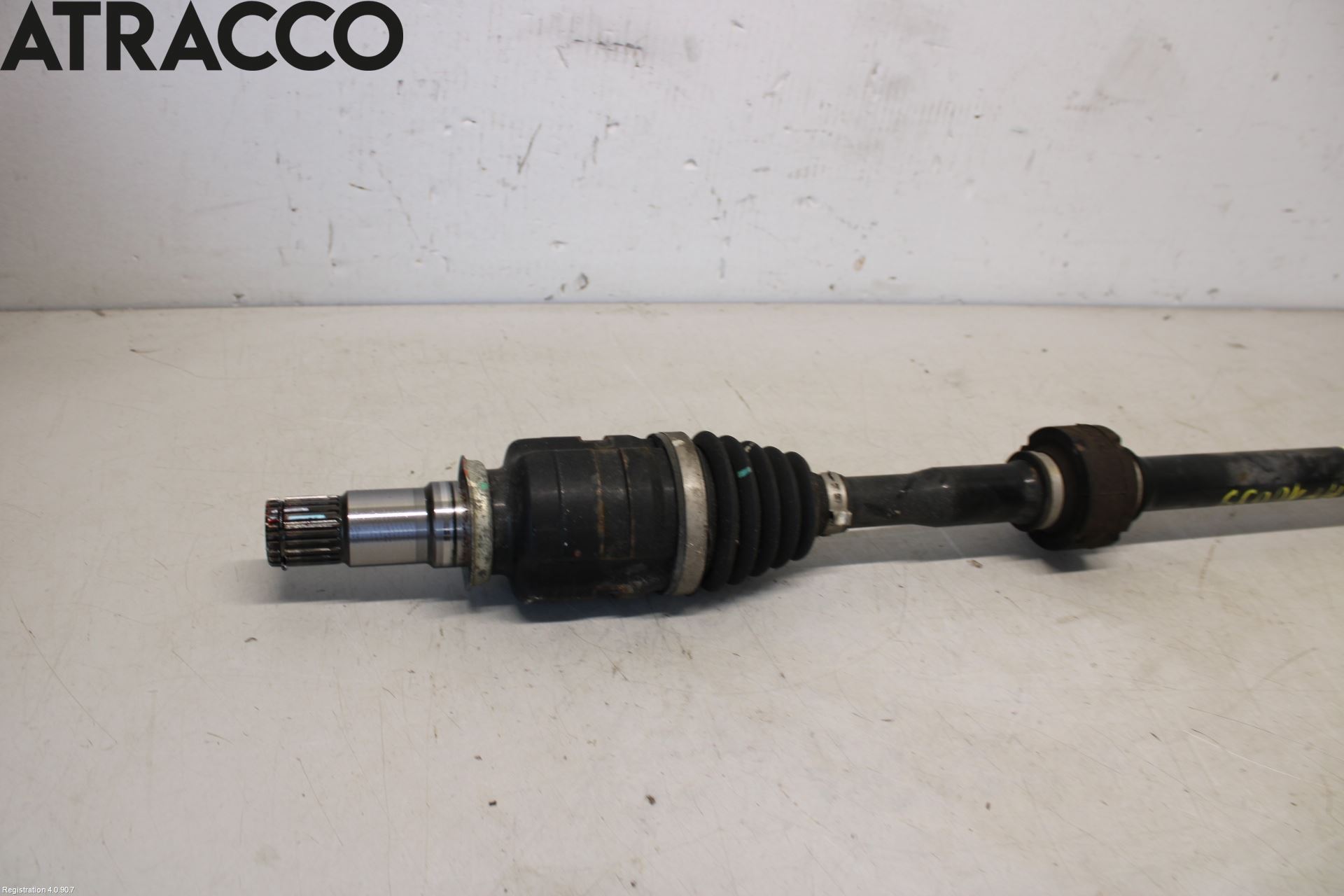 Toyota C-HR 16-23 Drivaksel Foran Kompl Høyre