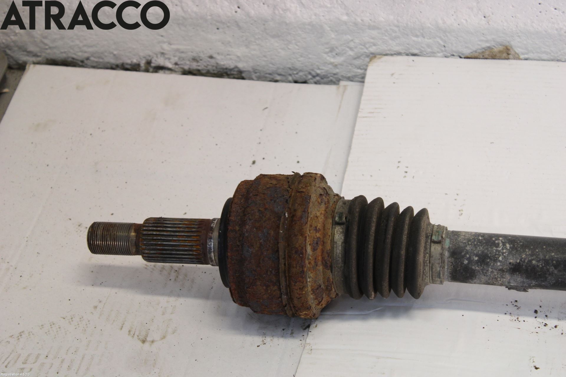 Porsche CAYENNE 03- Drivaksel Bak Kompl  V = H