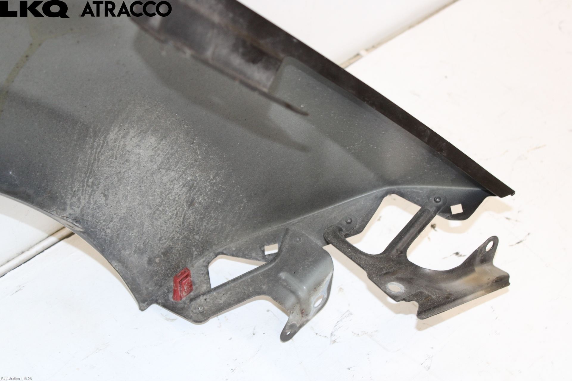 Nissan LEAF 11-17 Skjerm Foran Venstre