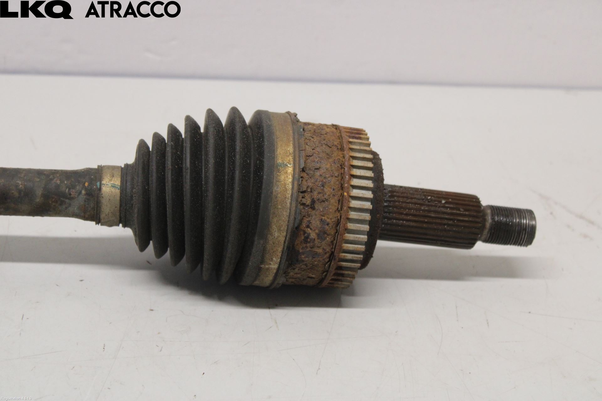 Kia SPORTAGE (SL) 11-15 Drivaksel Foran Kompl Venstre