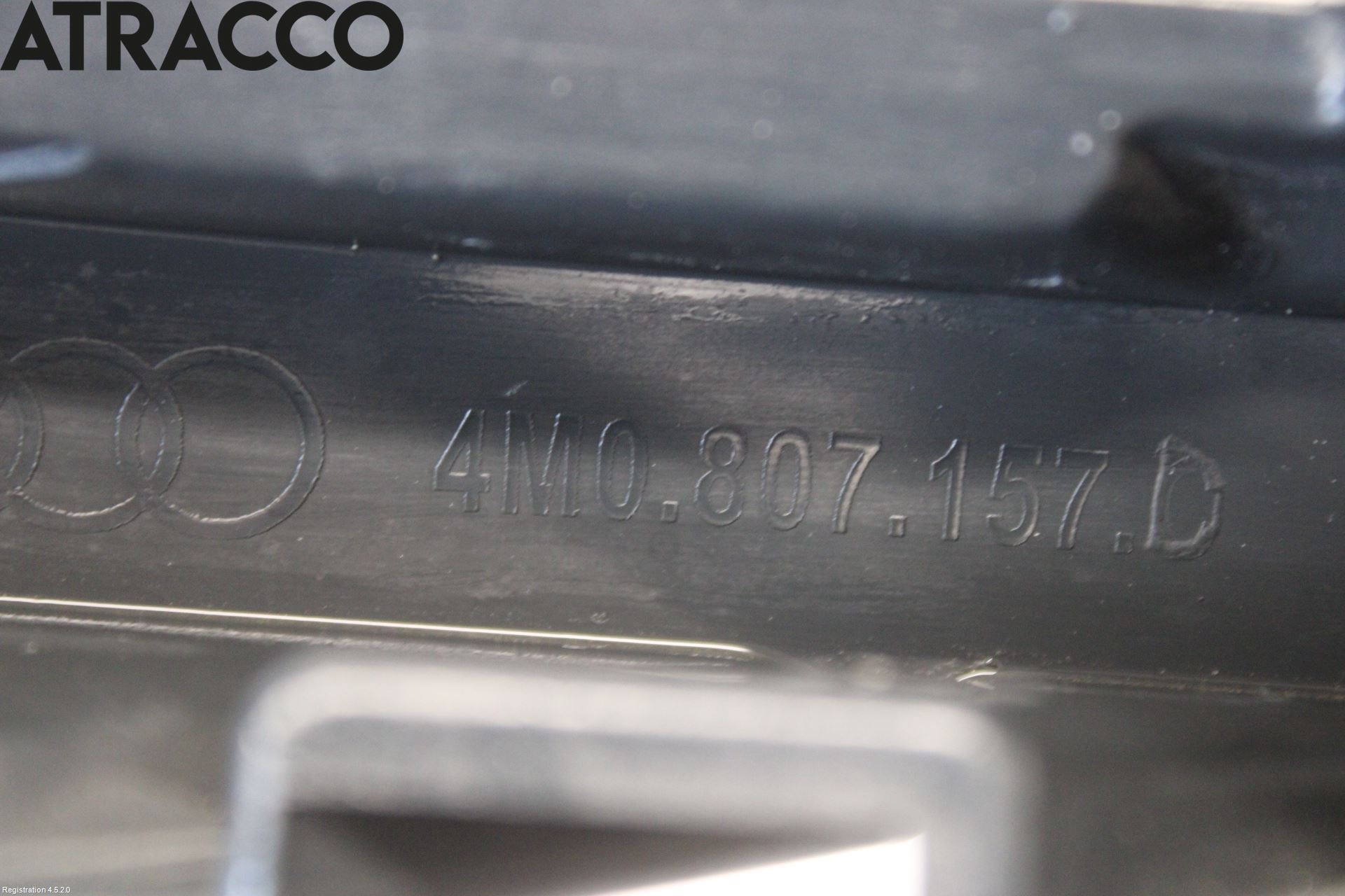 Audi Q7/SQ7 Støtfangerfeste Foran Venstre