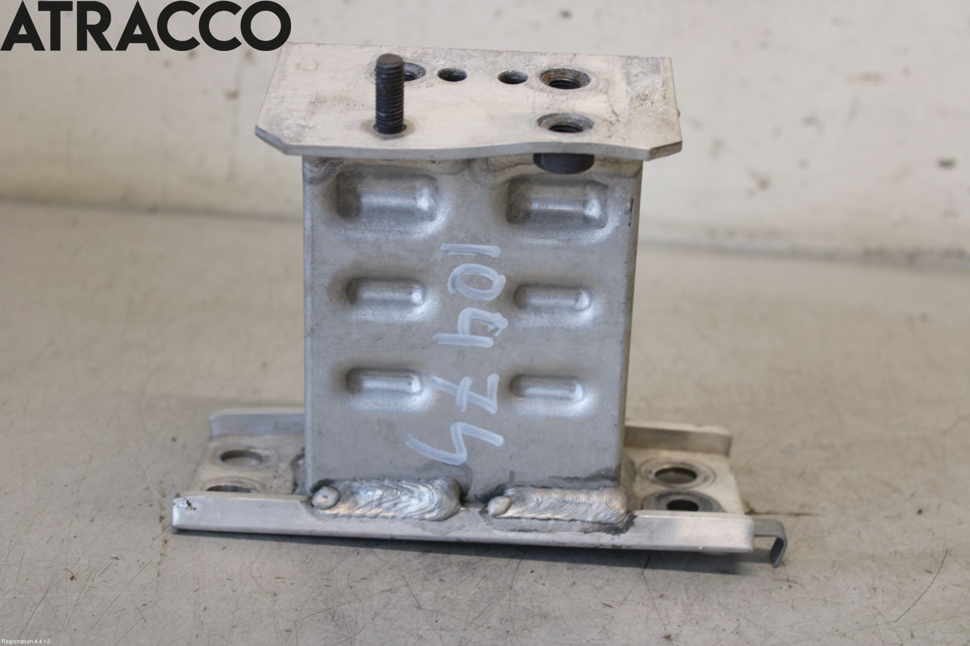 Toyota PRIUS+ ZVW40 12-20 Støtfanger Foran Feste