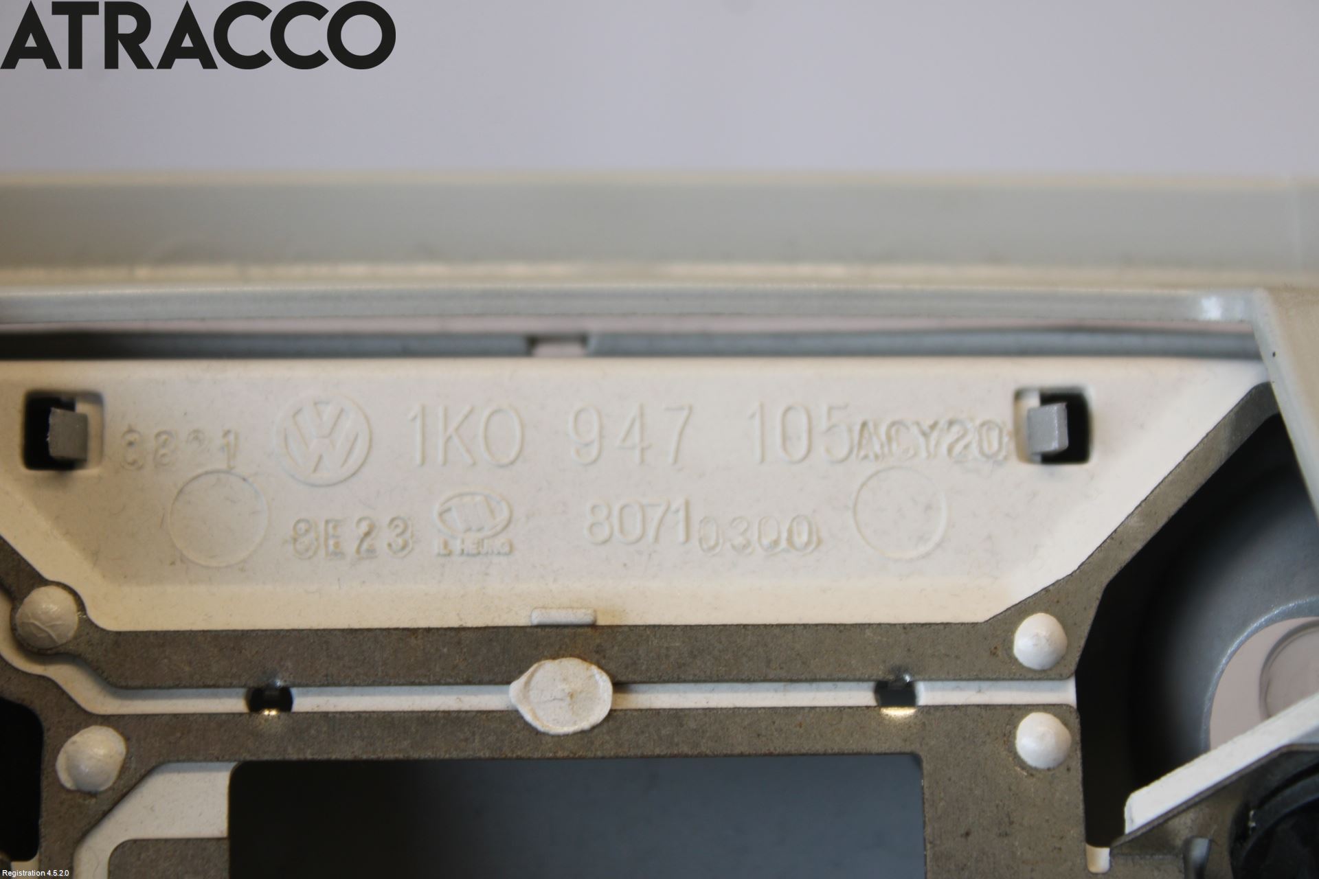 Volkswagen VW GOLF V 04-09 Innr Taklys