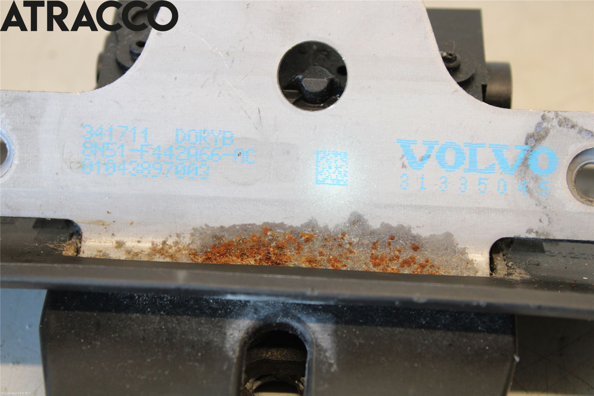 Volvo V60 11-13 Bakluke-Lokk Låsekasse