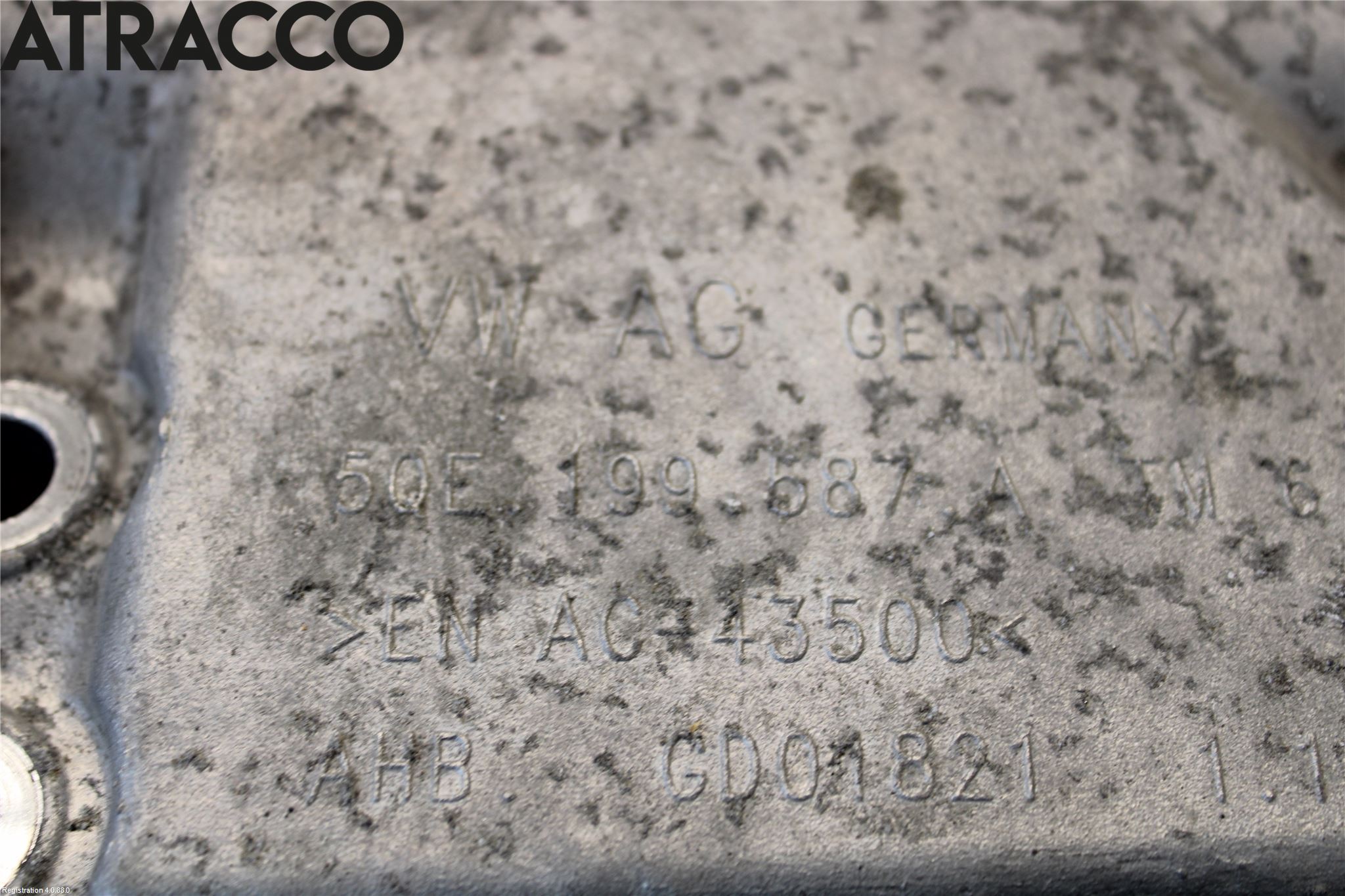 Volkswagen VW GOLF / E-GOLF VII 13-20 Motor Feste Stål-Alu