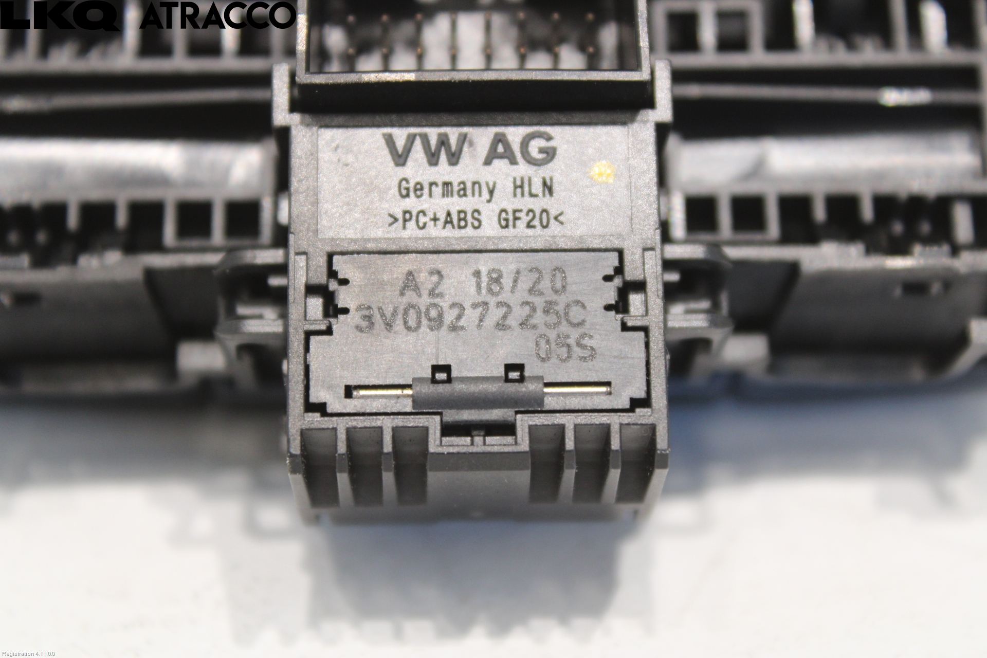 Skoda SUPERB 16-24 Bryter Parkeringsbrems