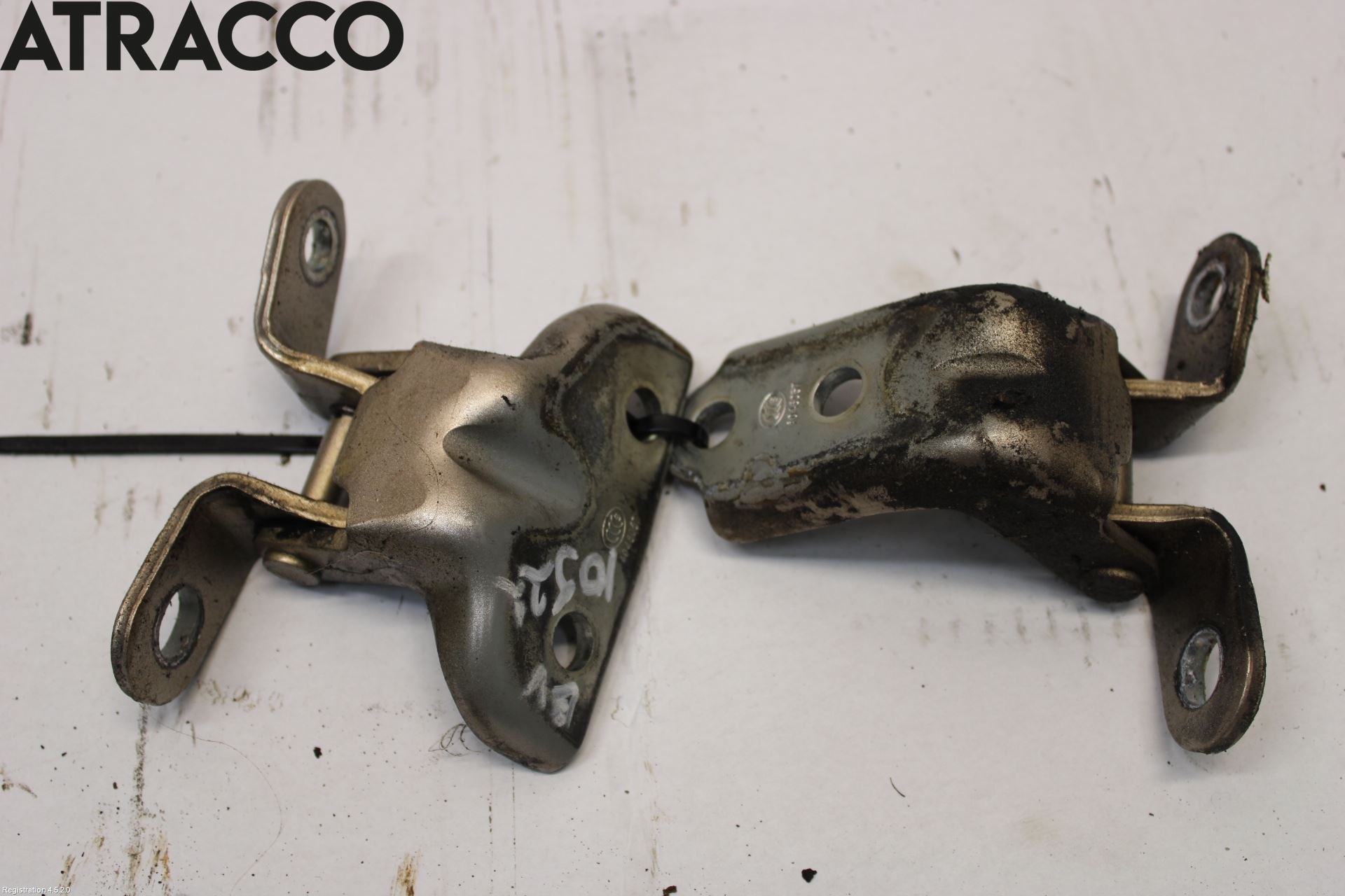 Kia SPORTAGE (QL) 16-21 Dørhengsel