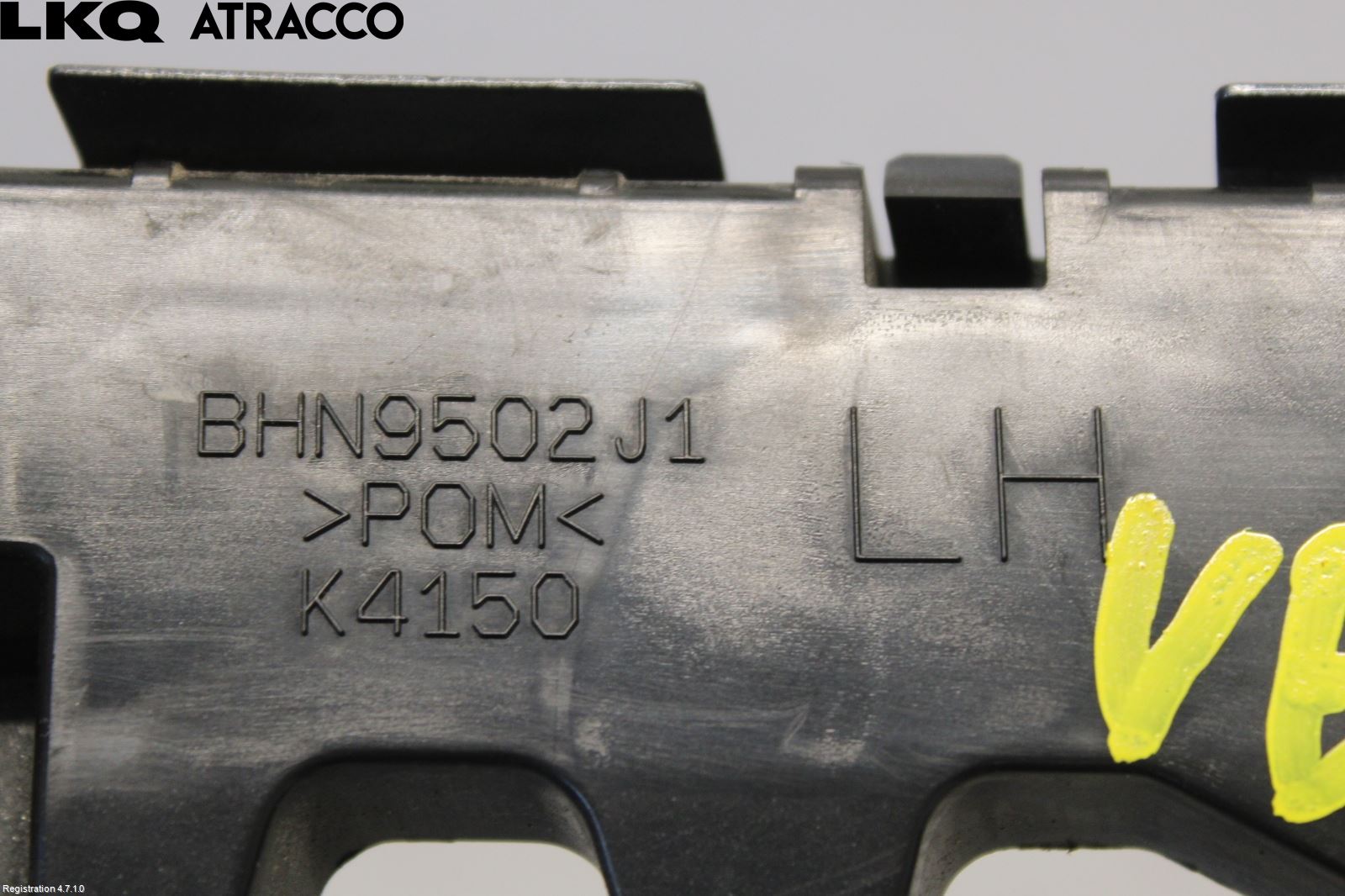 Mazda 3 III 14-19 Støtfangerfeste Bak Venstre