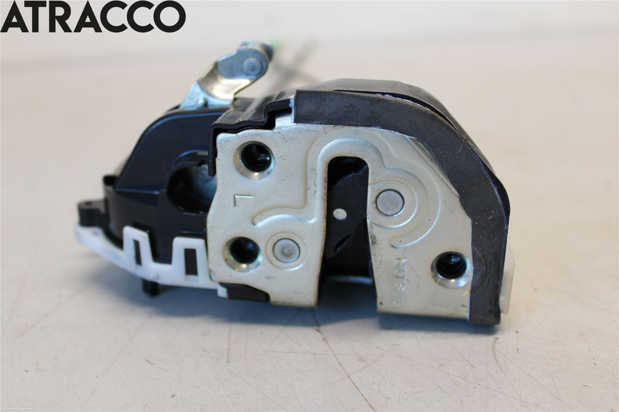 Toyota YARIS XP130 12-14 Dørlås - Låsekasse