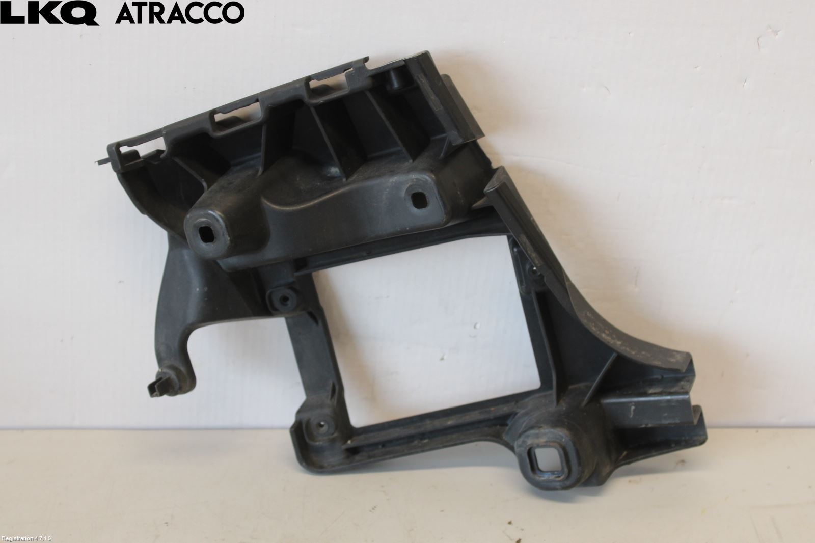 Audi A6 ALLROAD 12-18 Støtfangerfeste Bak Høyre