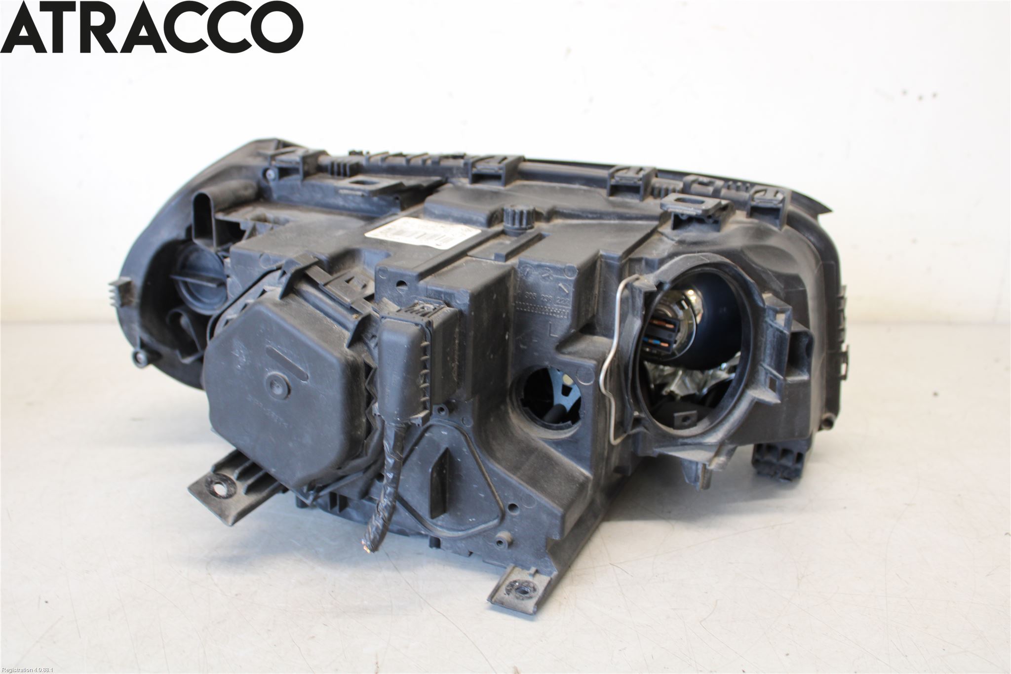 BMW X3 E83     03-10 Frontlykt Venstre