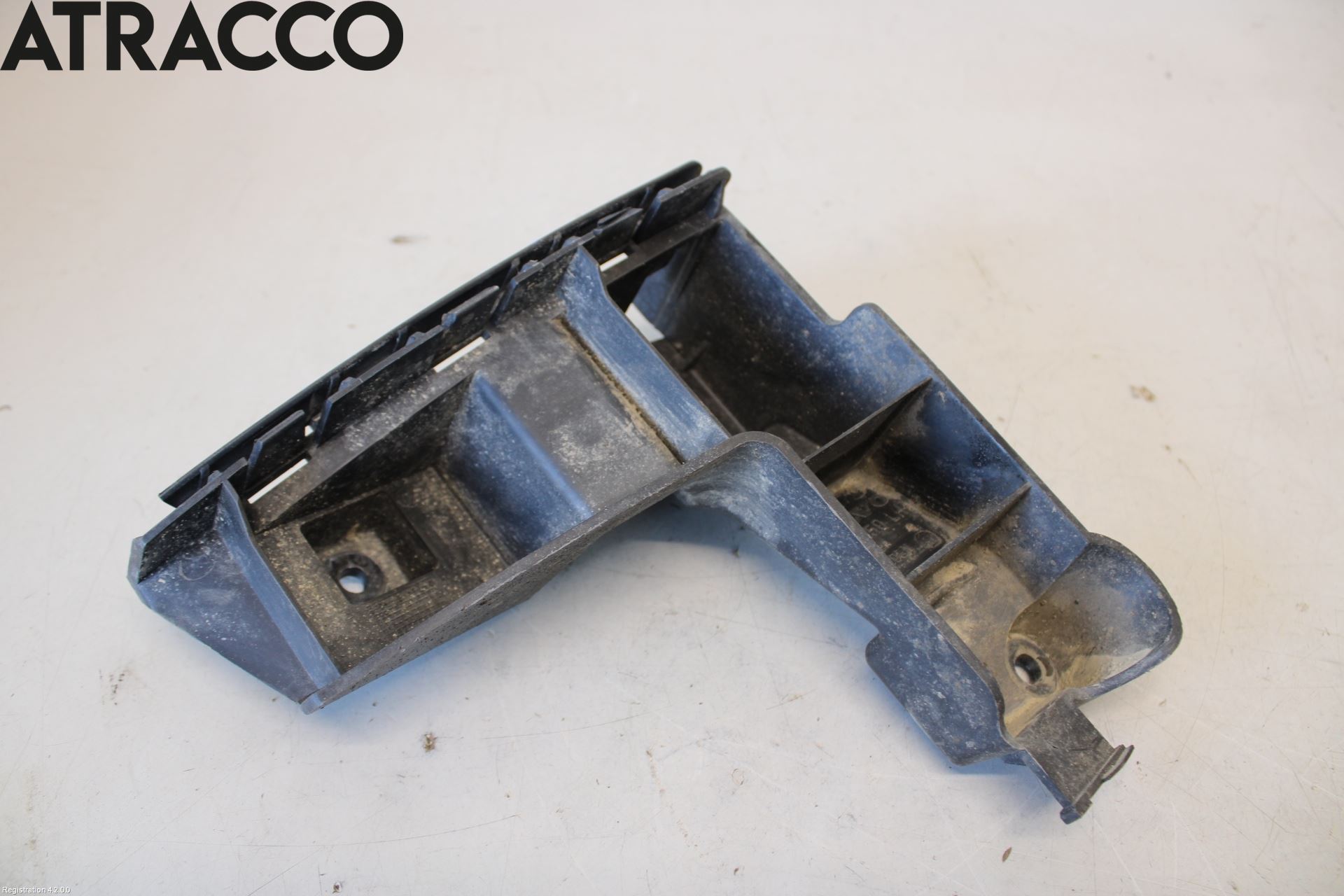 Volvo XC70 08-13 Støtfangerfeste Bak Venstre