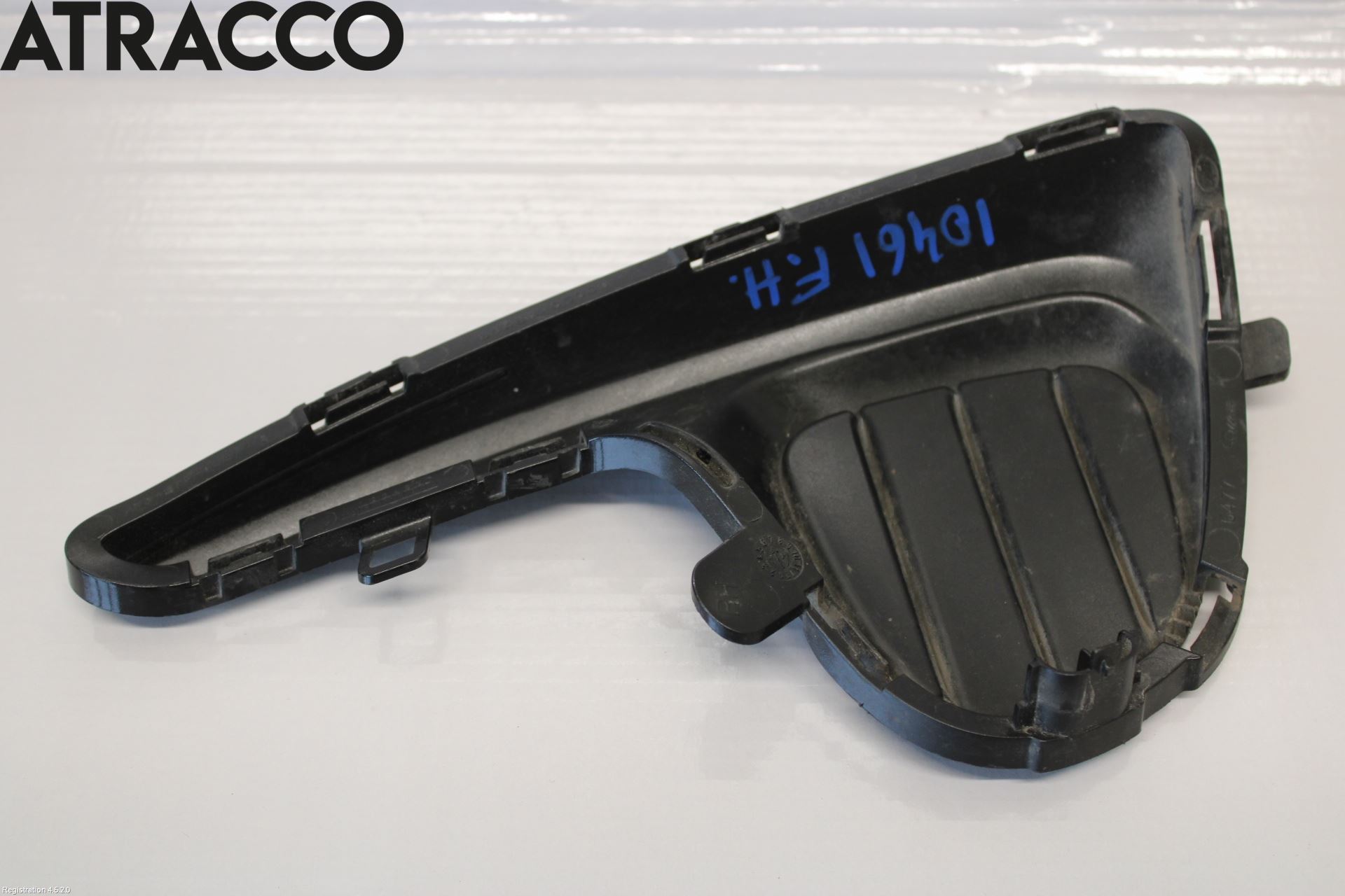 Toyota YARIS XP130 15-20 Grilldel Høyre