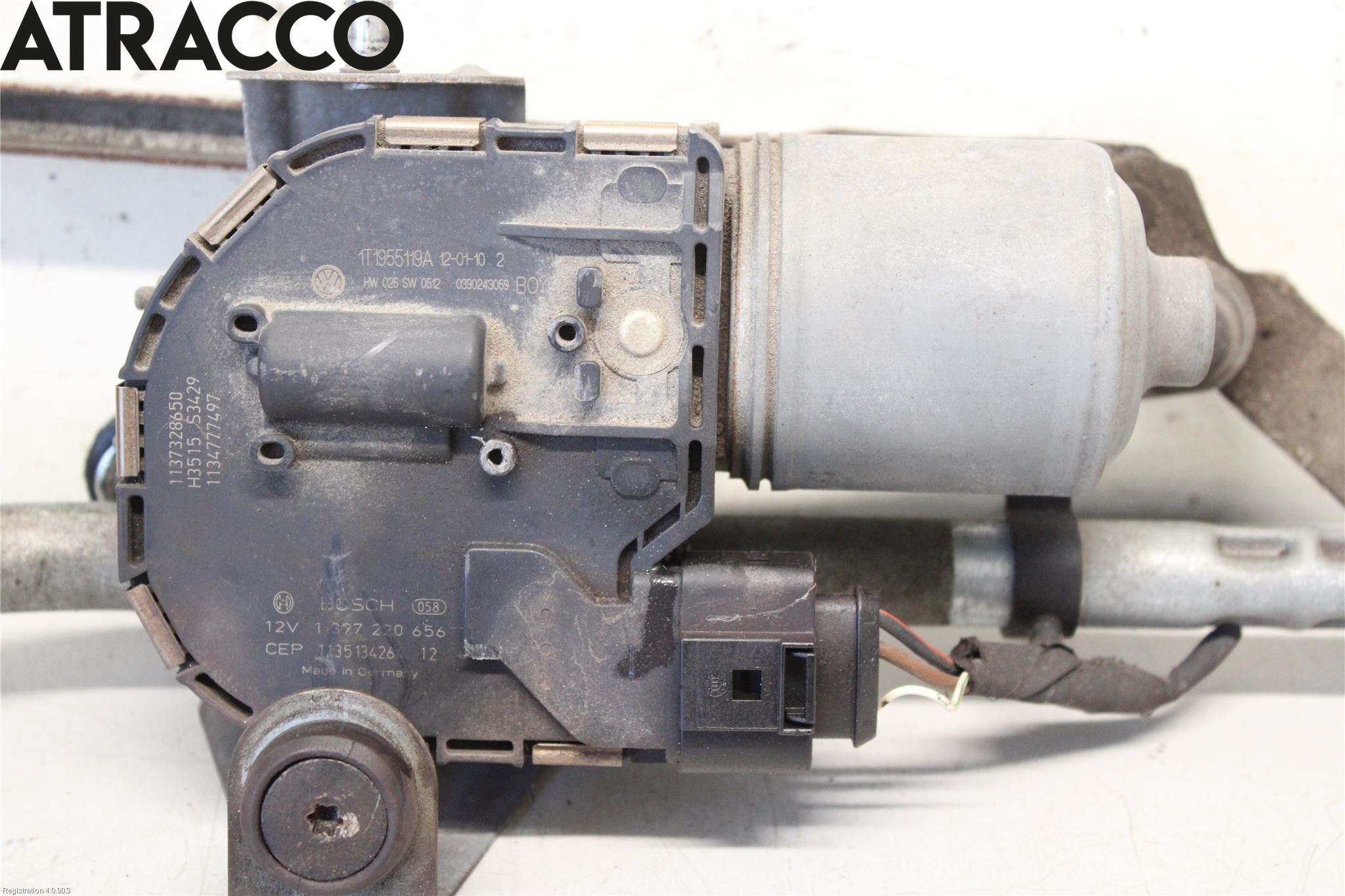 Volkswagen VW CADDY      04-10 Viskermotor Frontrute