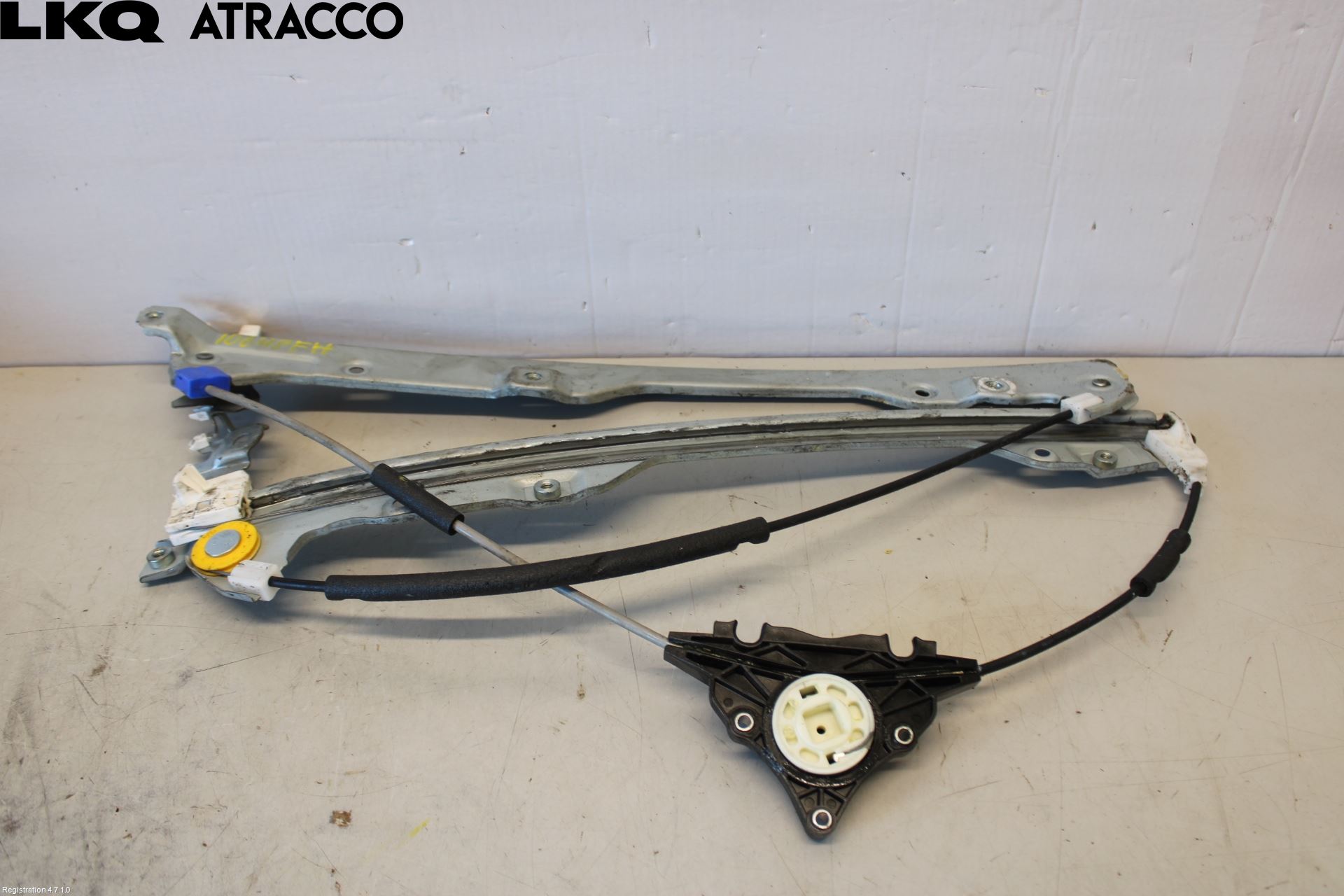 Nissan X-TRAIL 08-14 Vindusheis