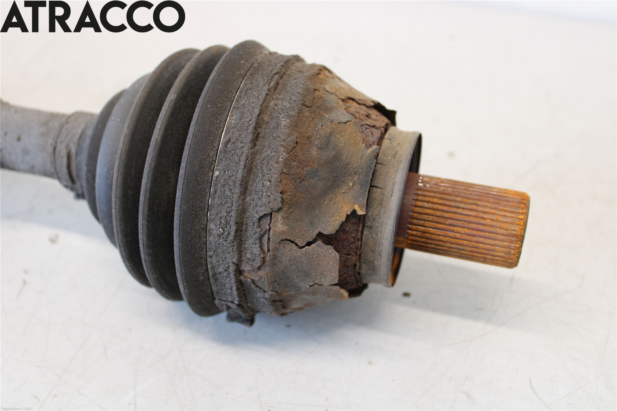 Volvo XC70 08-13 Drivaksel Foran Kompl Venstre