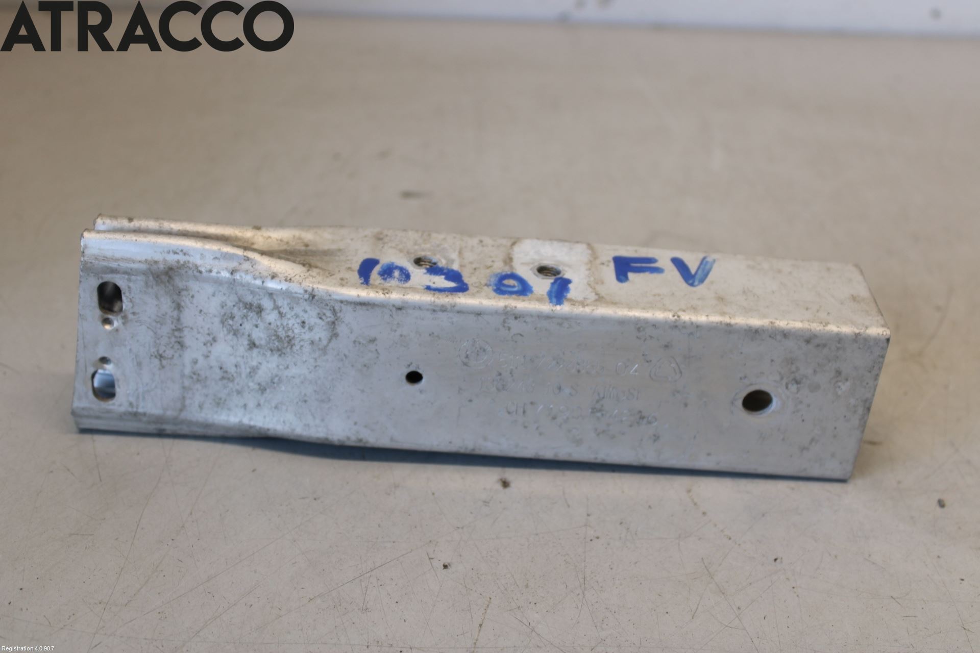 BMW i3 I01 13-22 Støtfanger Foran Feste