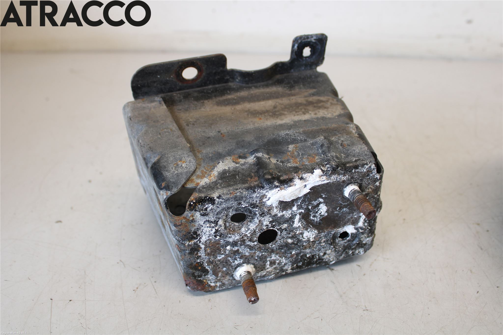 Nissan LEAF 11-17 Støtfanger Bak Feste