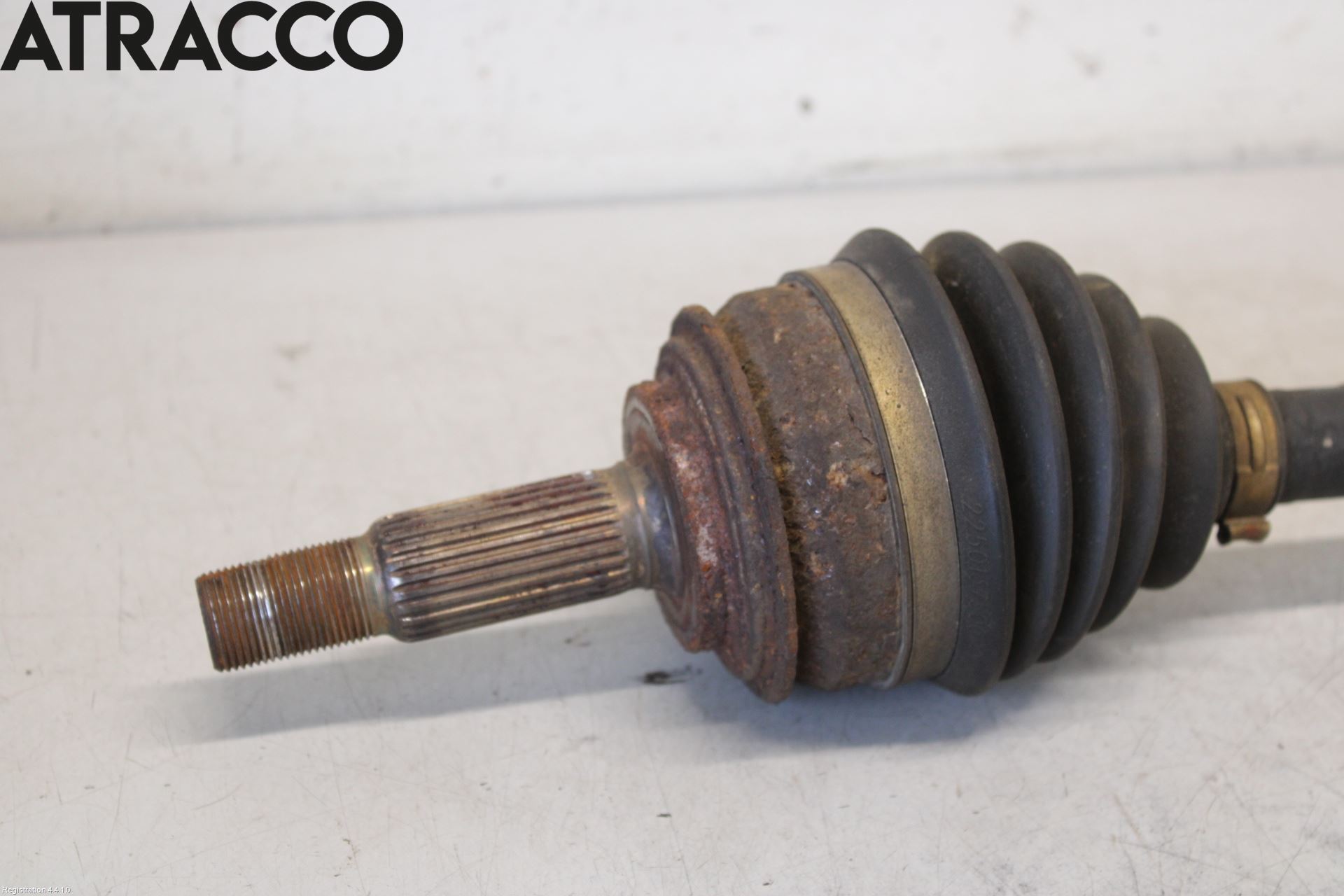 Toyota YARIS XP130 12-14 Drivaksel Foran Kompl Høyre